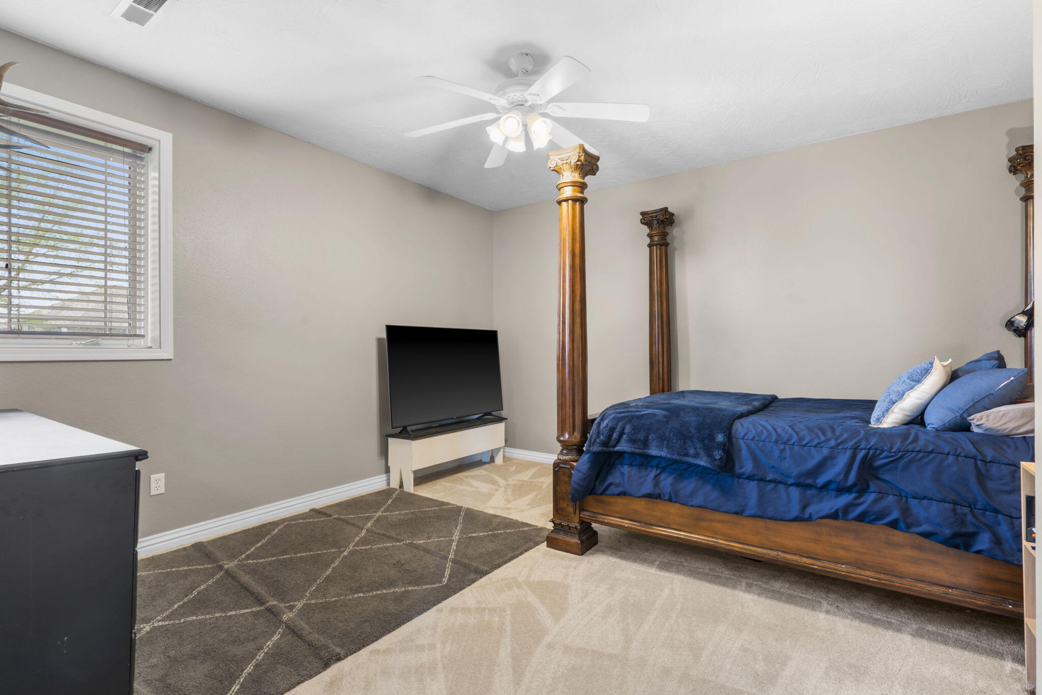 110 Castlekeep Drive Property Photo 30