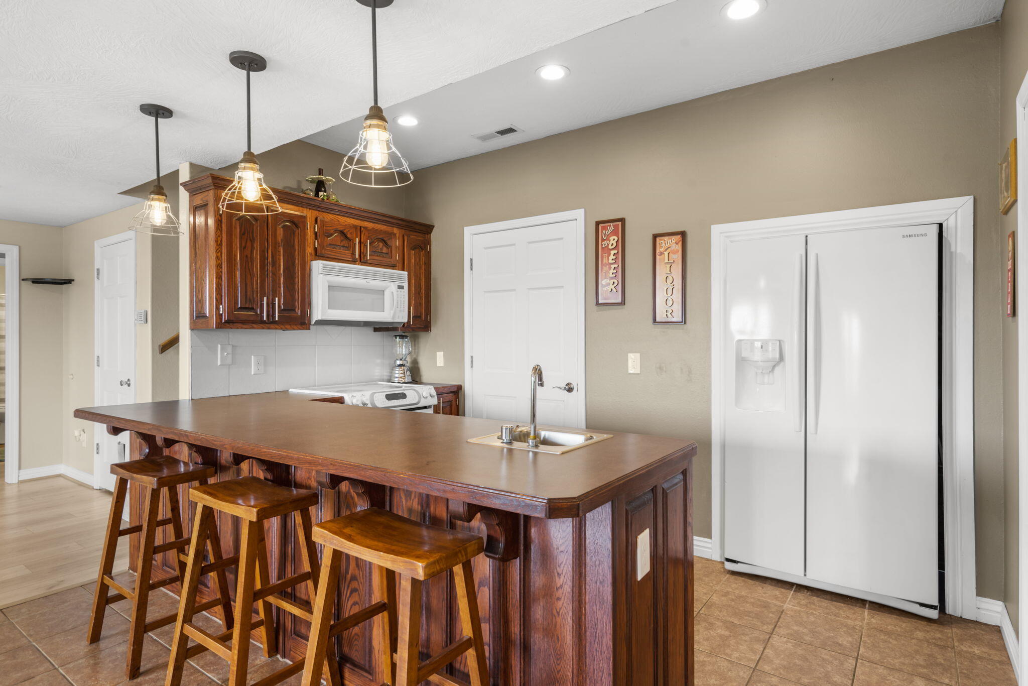 110 Castlekeep Drive Property Photo 34