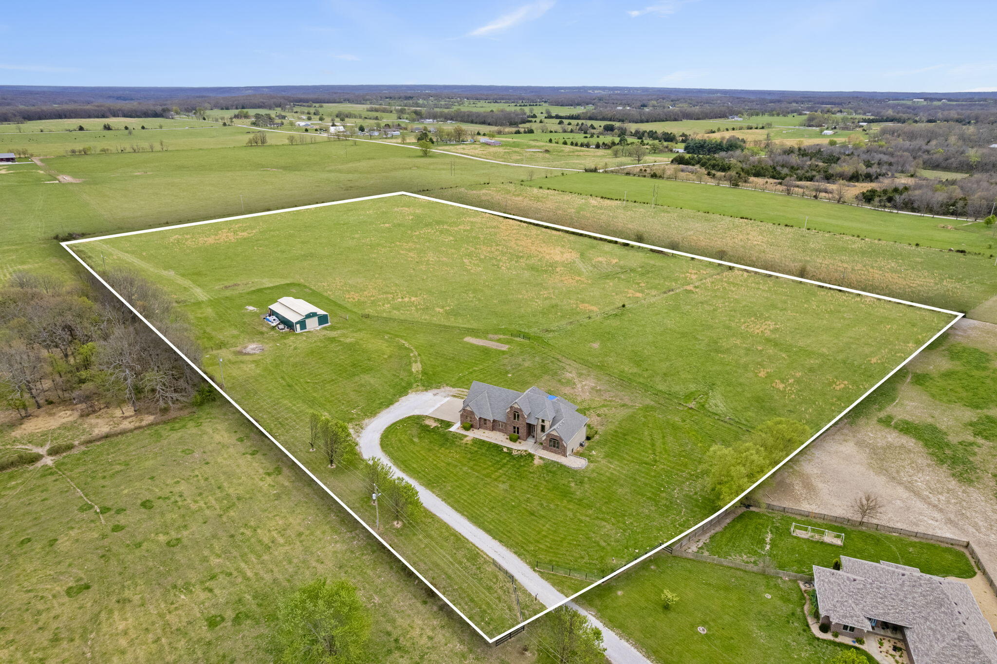 110 Castlekeep Drive Property Photo 43