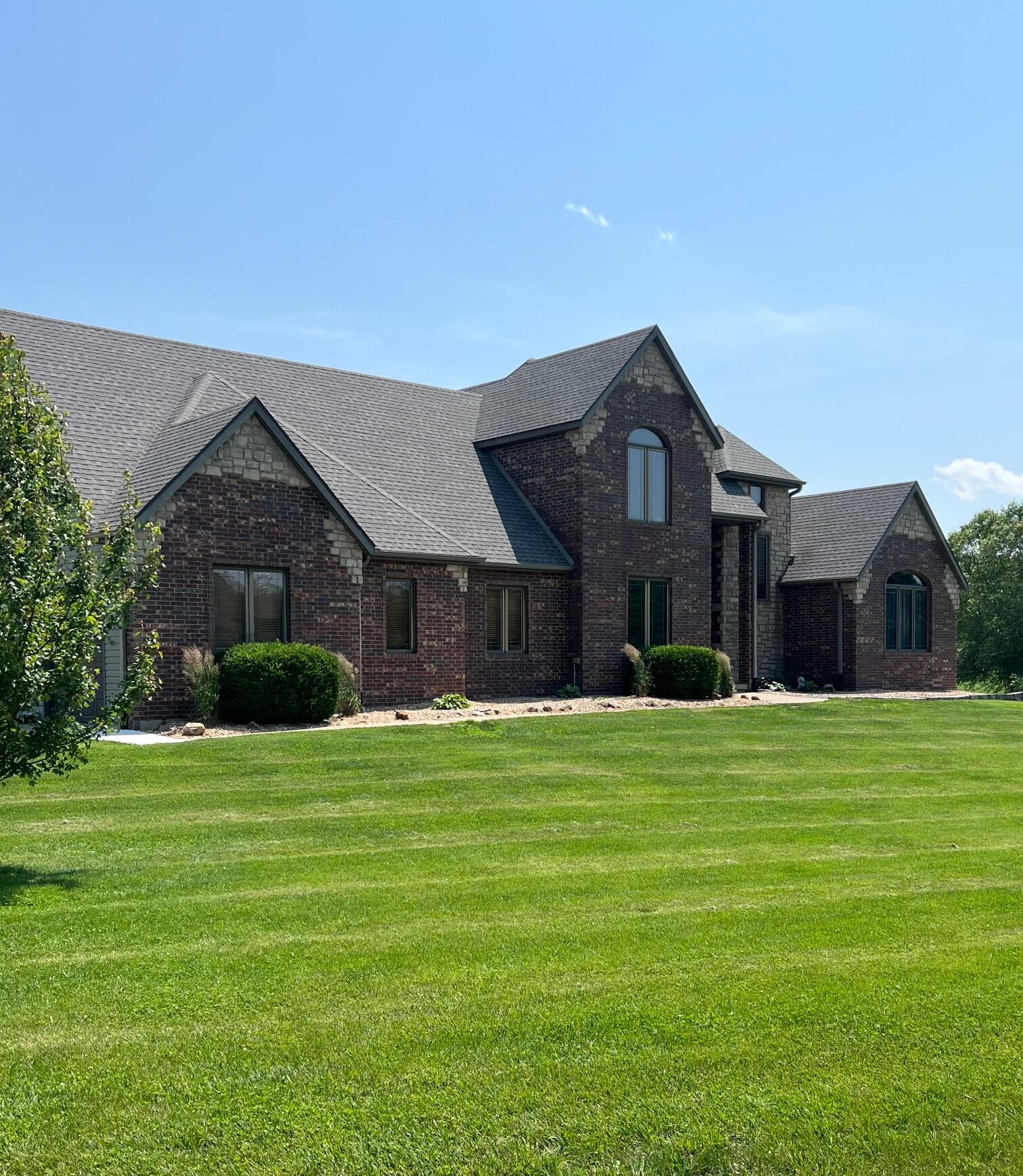 110 Castlekeep Drive Property Photo 48