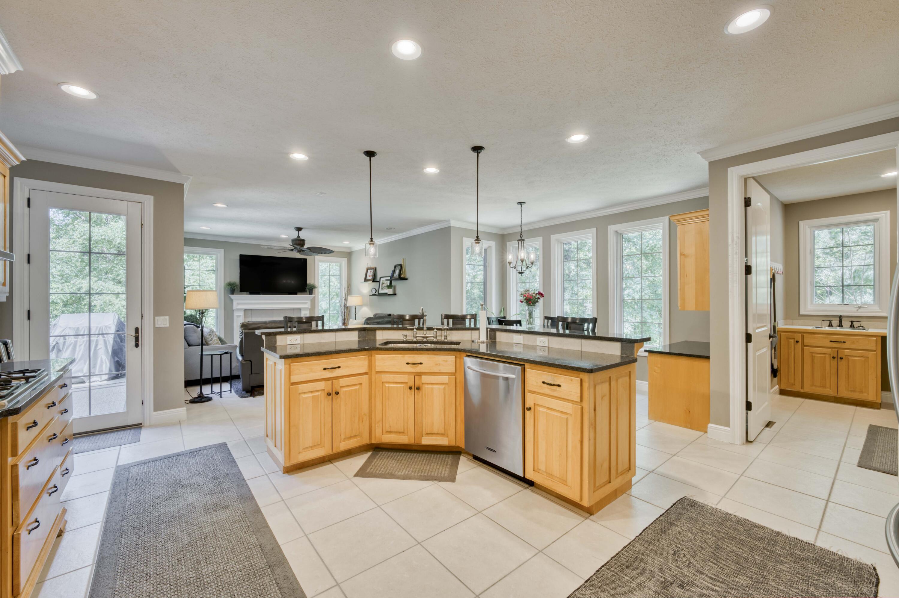 3262 South Thornridge Drive Property Photo 17