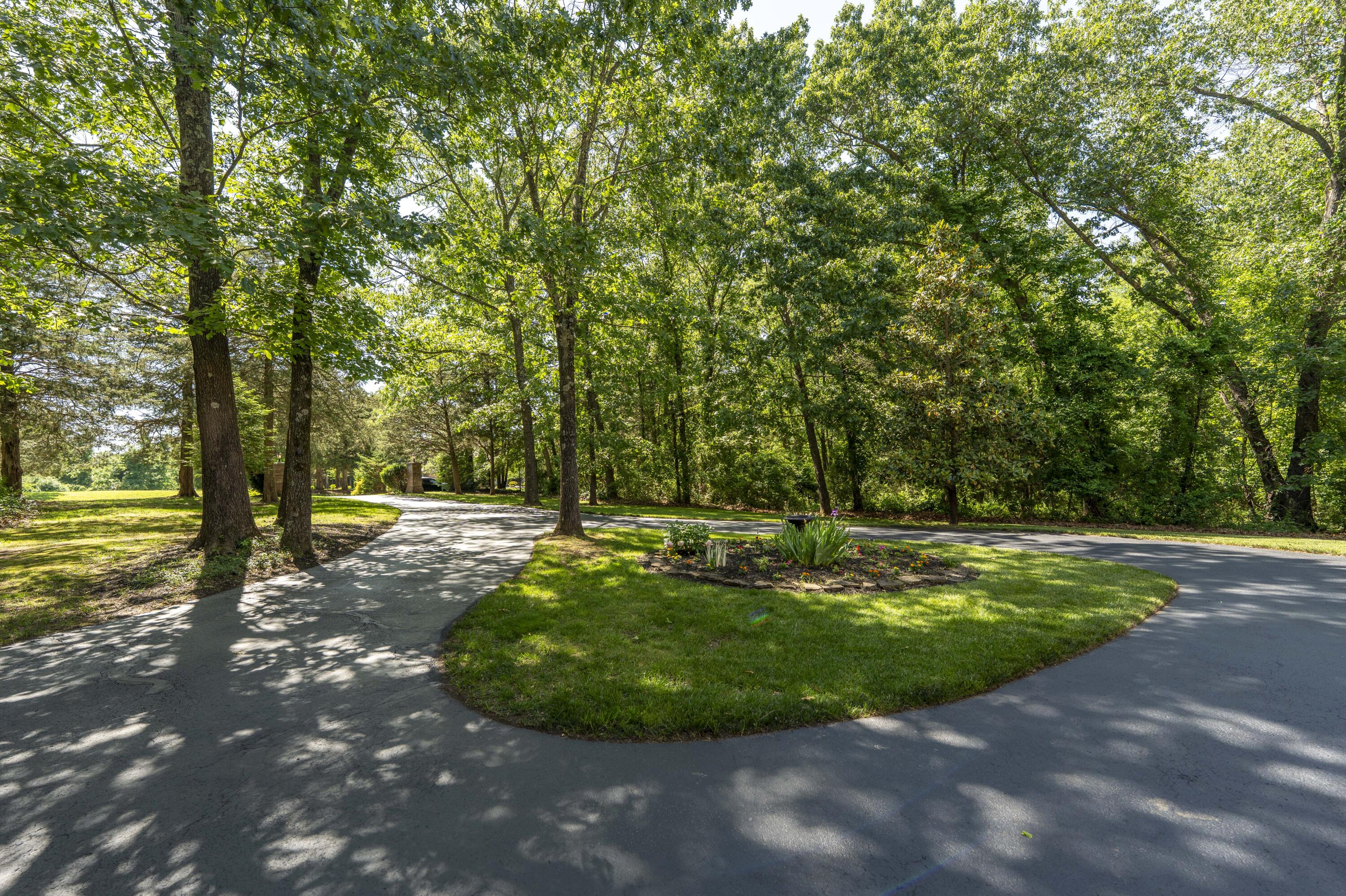 3262 South Thornridge Drive Property Photo 88