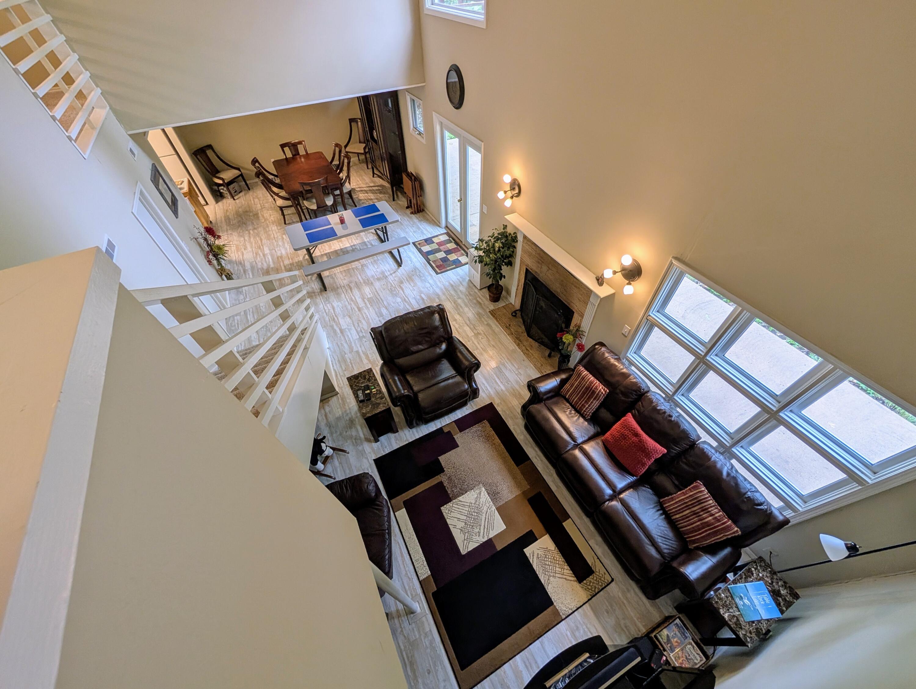 1649 Talking Rocks Road Property Photo 4