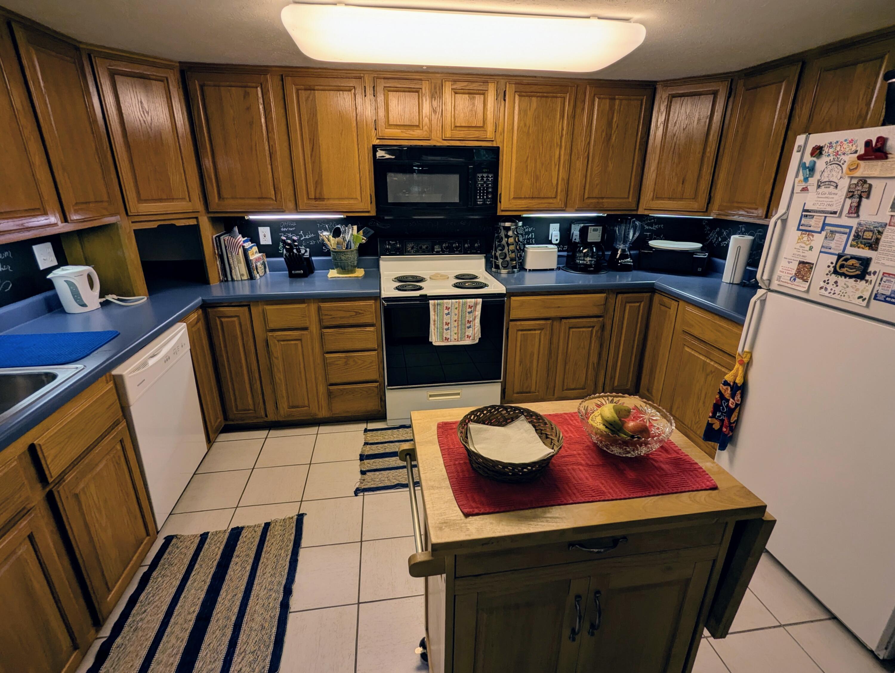 1649 Talking Rocks Road Property Photo 7