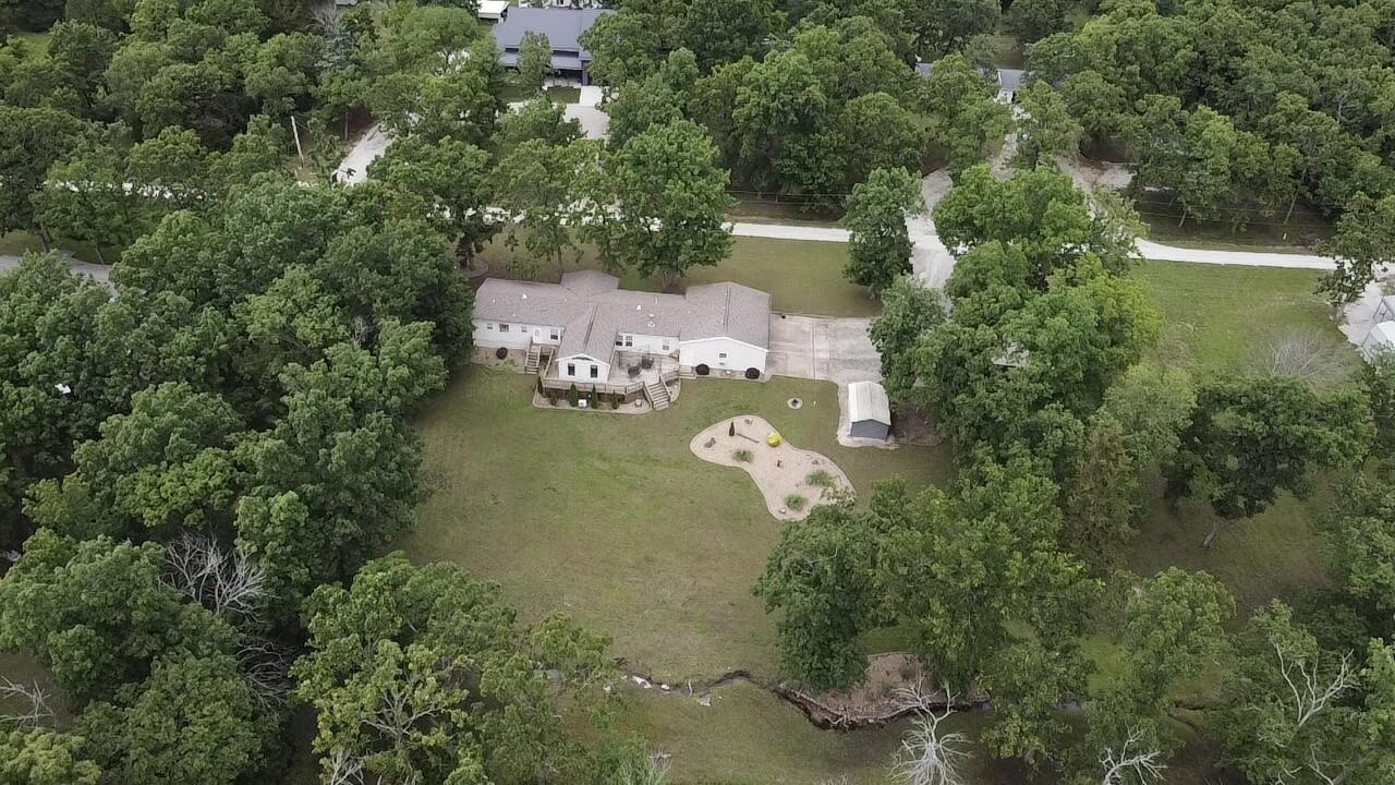 25302 Hickory Hills Road Property Photo 3