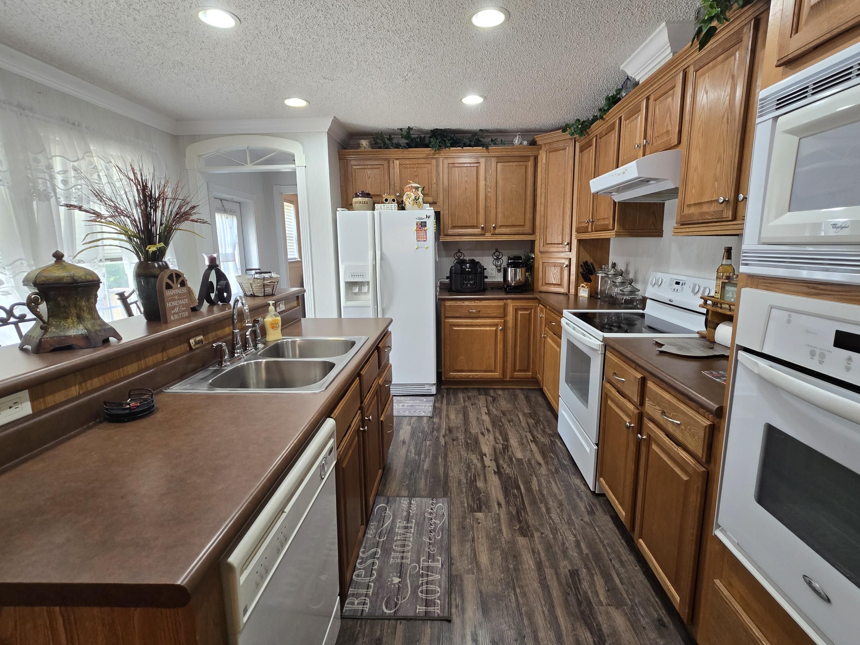 25302 Hickory Hills Road Property Photo 17
