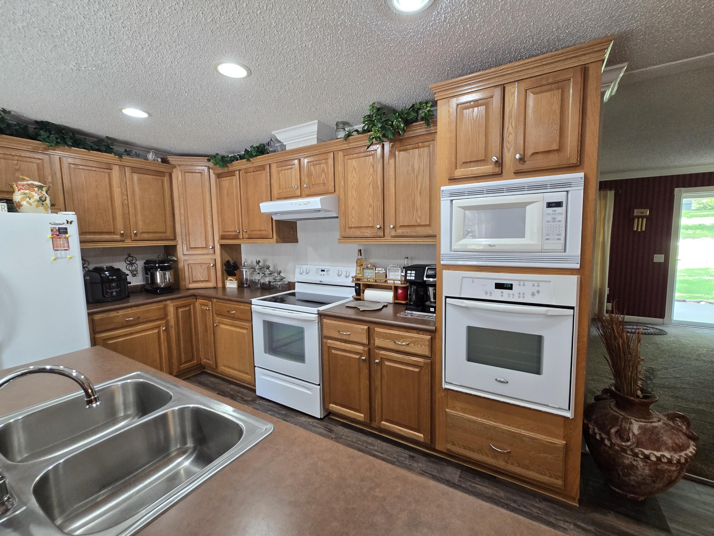 25302 Hickory Hills Road Property Photo 20