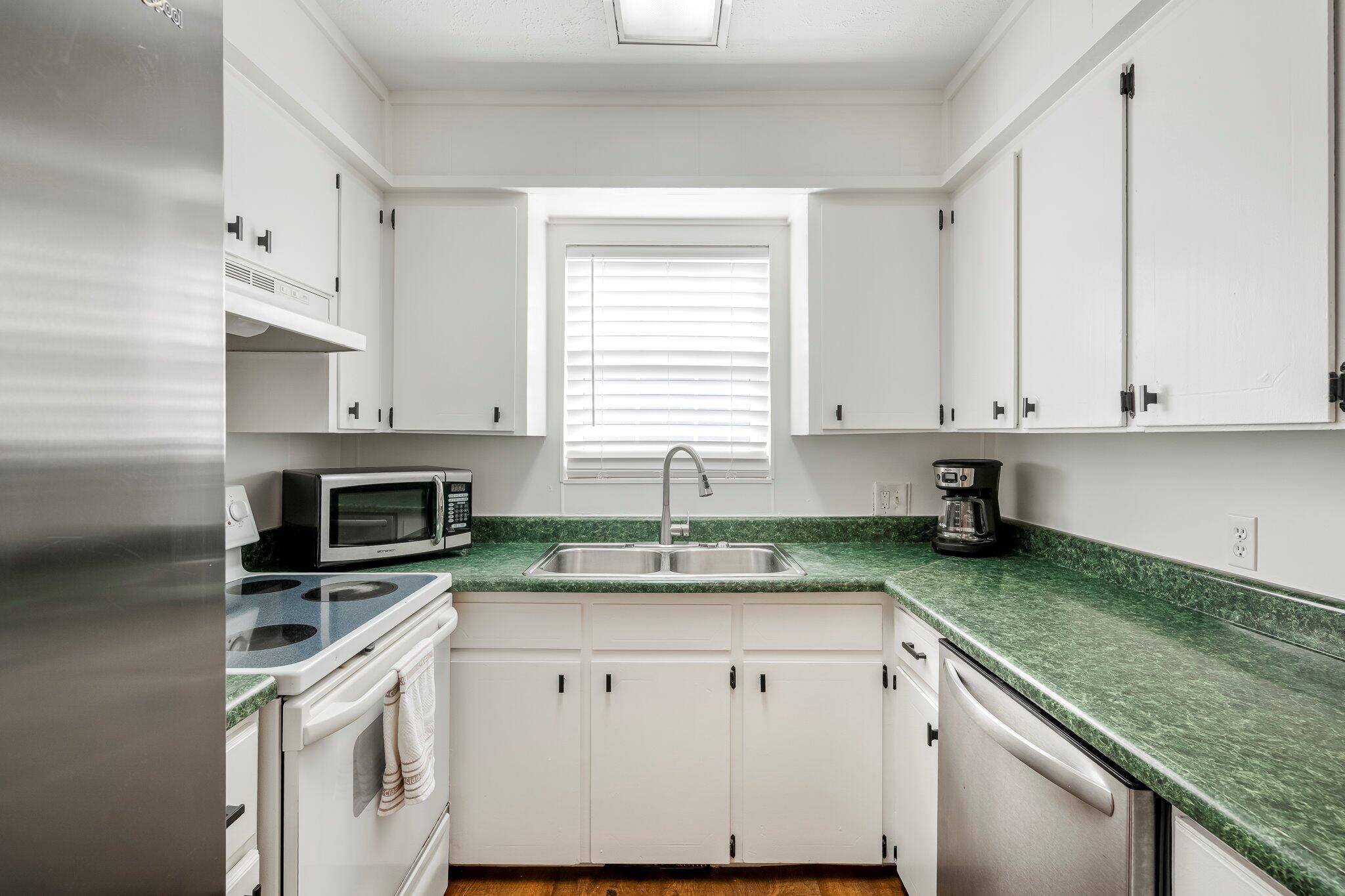 332 East Silsby Street Property Photo 14