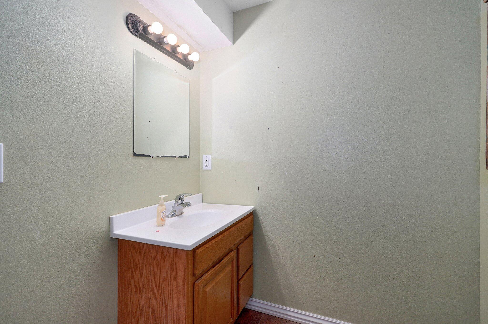 259 Aven Avenue Property Photo 32