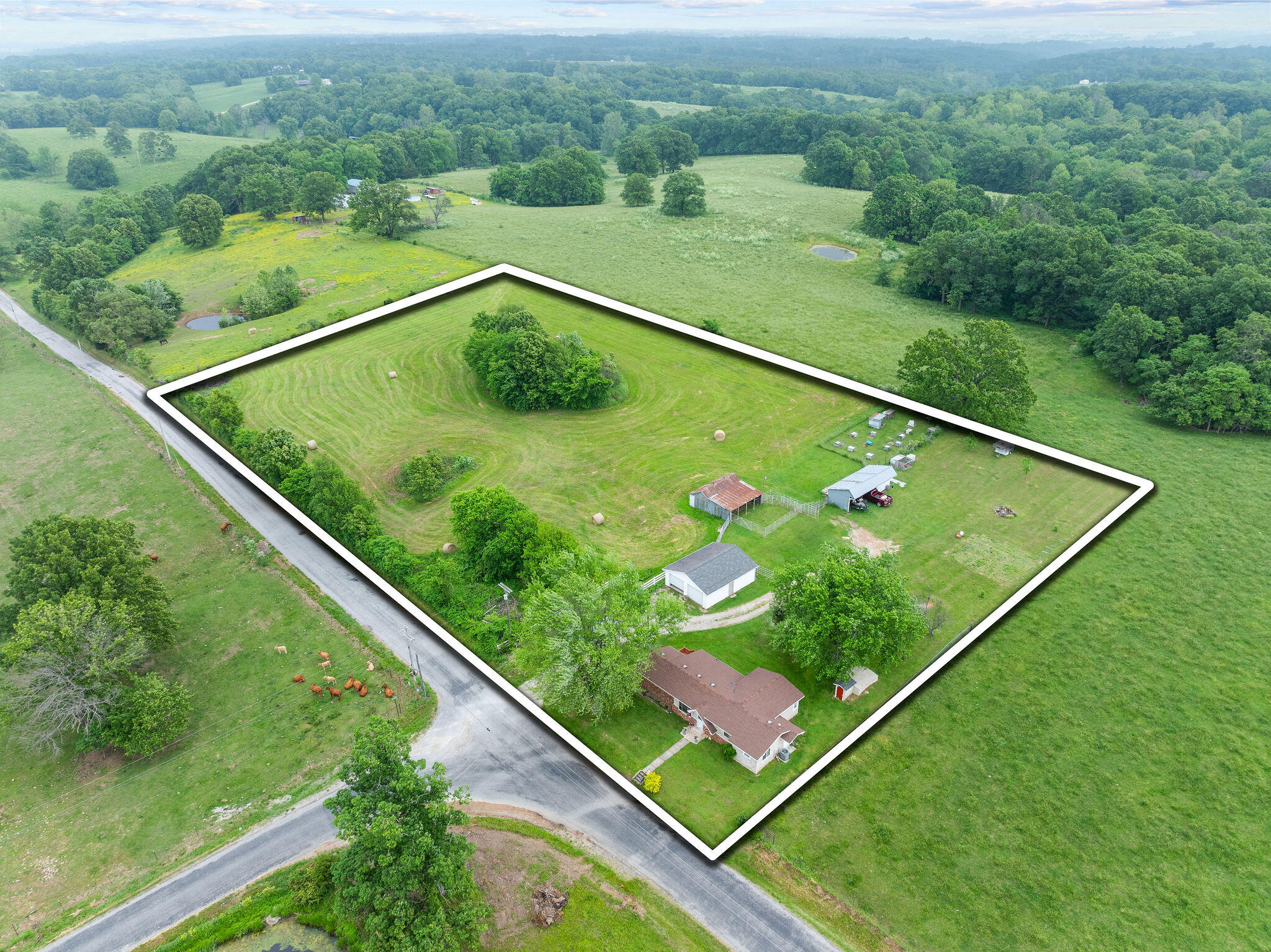 14004 Farm Road 1105 Property Photo 2