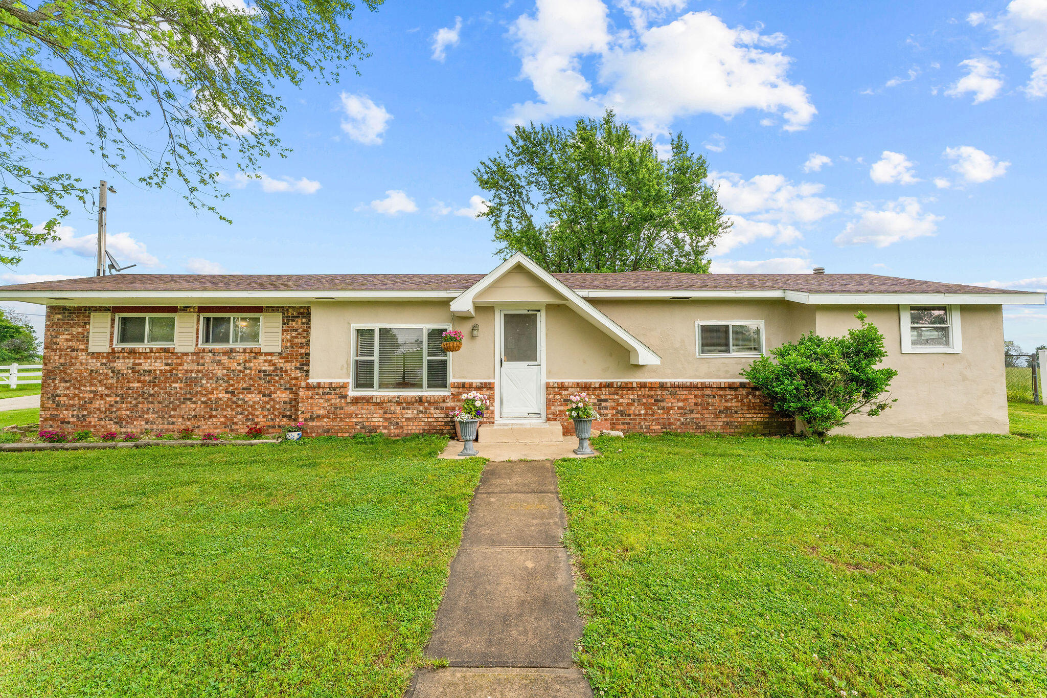 14004 Farm Road 1105 Property Photo 4