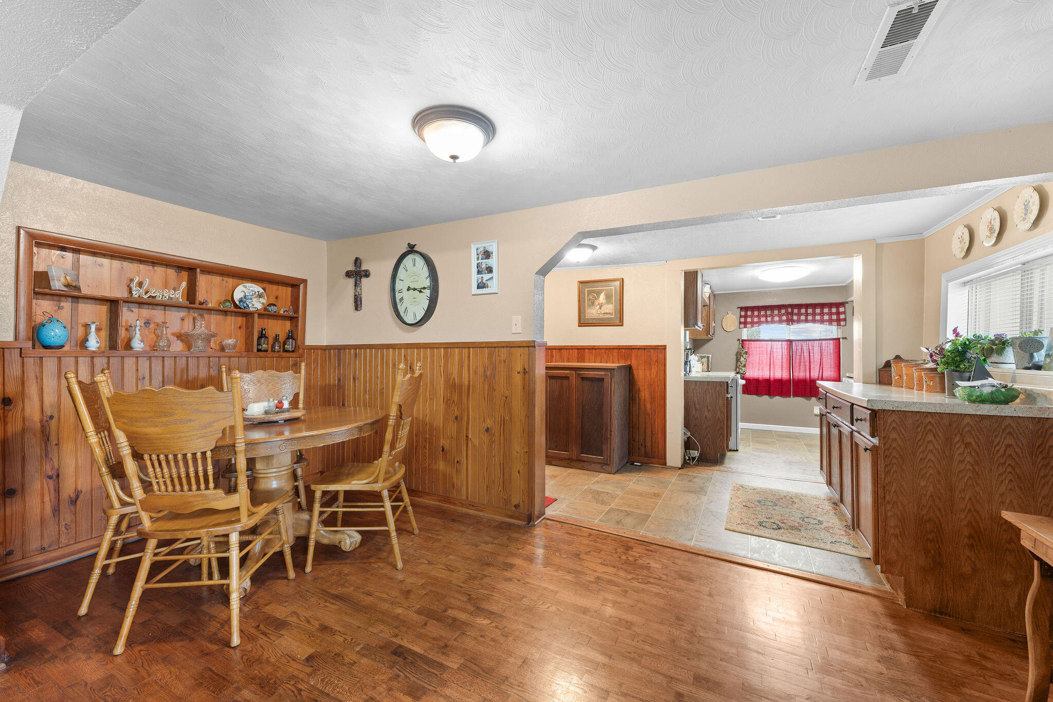14004 Farm Road 1105 Property Photo 7