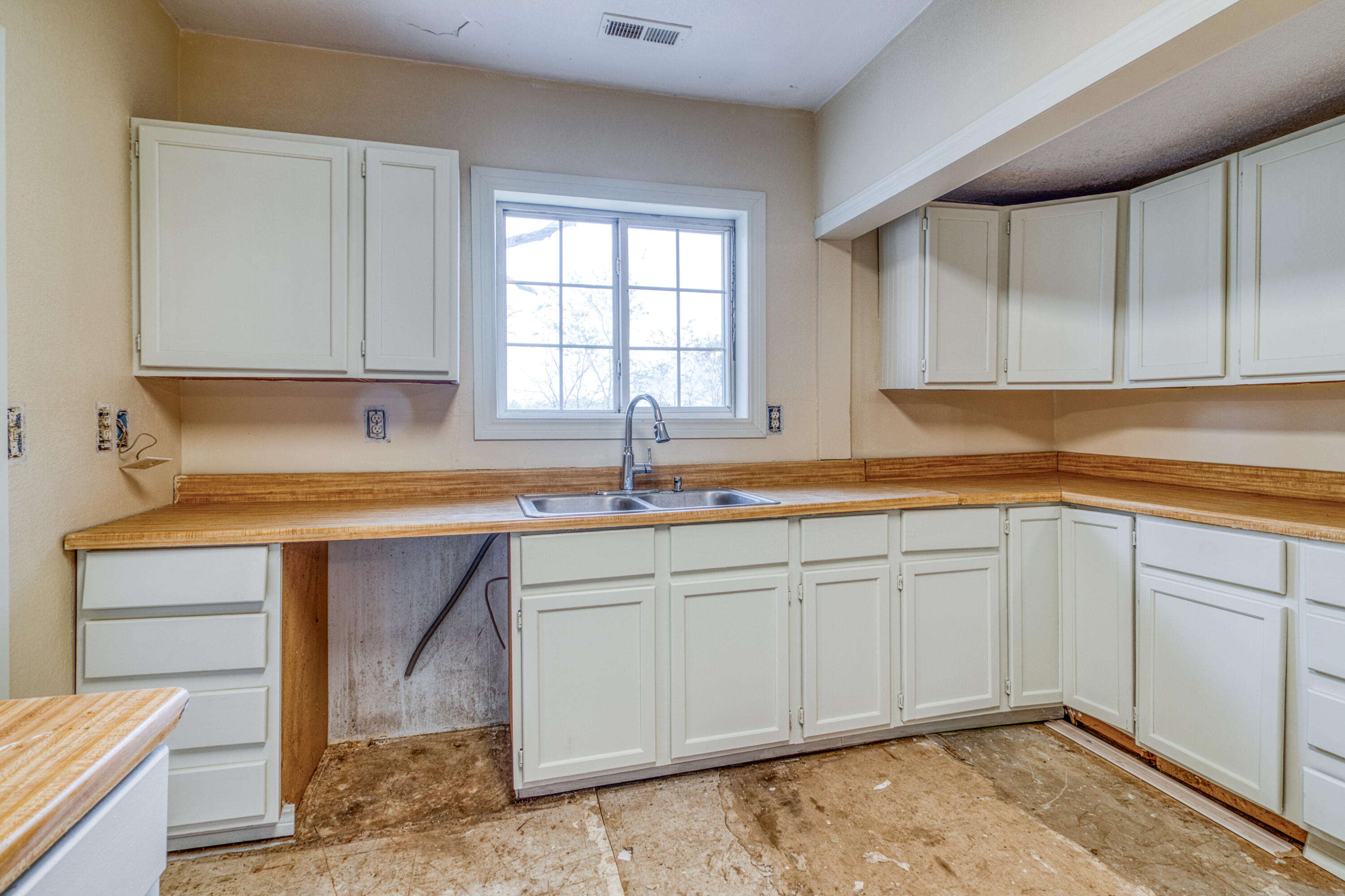 21461 Needles Eye Road Property Photo 10