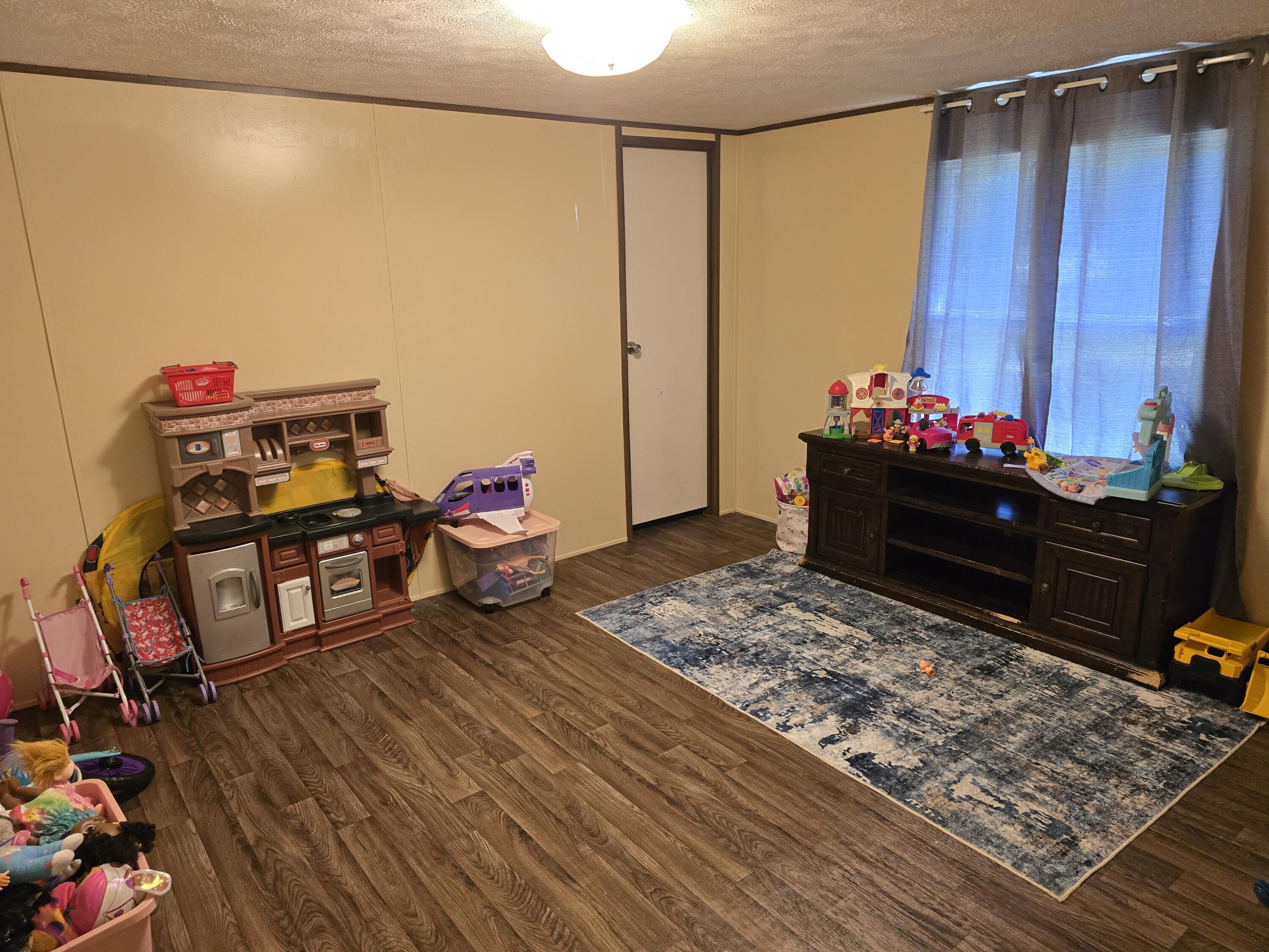 285 Lace Loop Property Photo 11