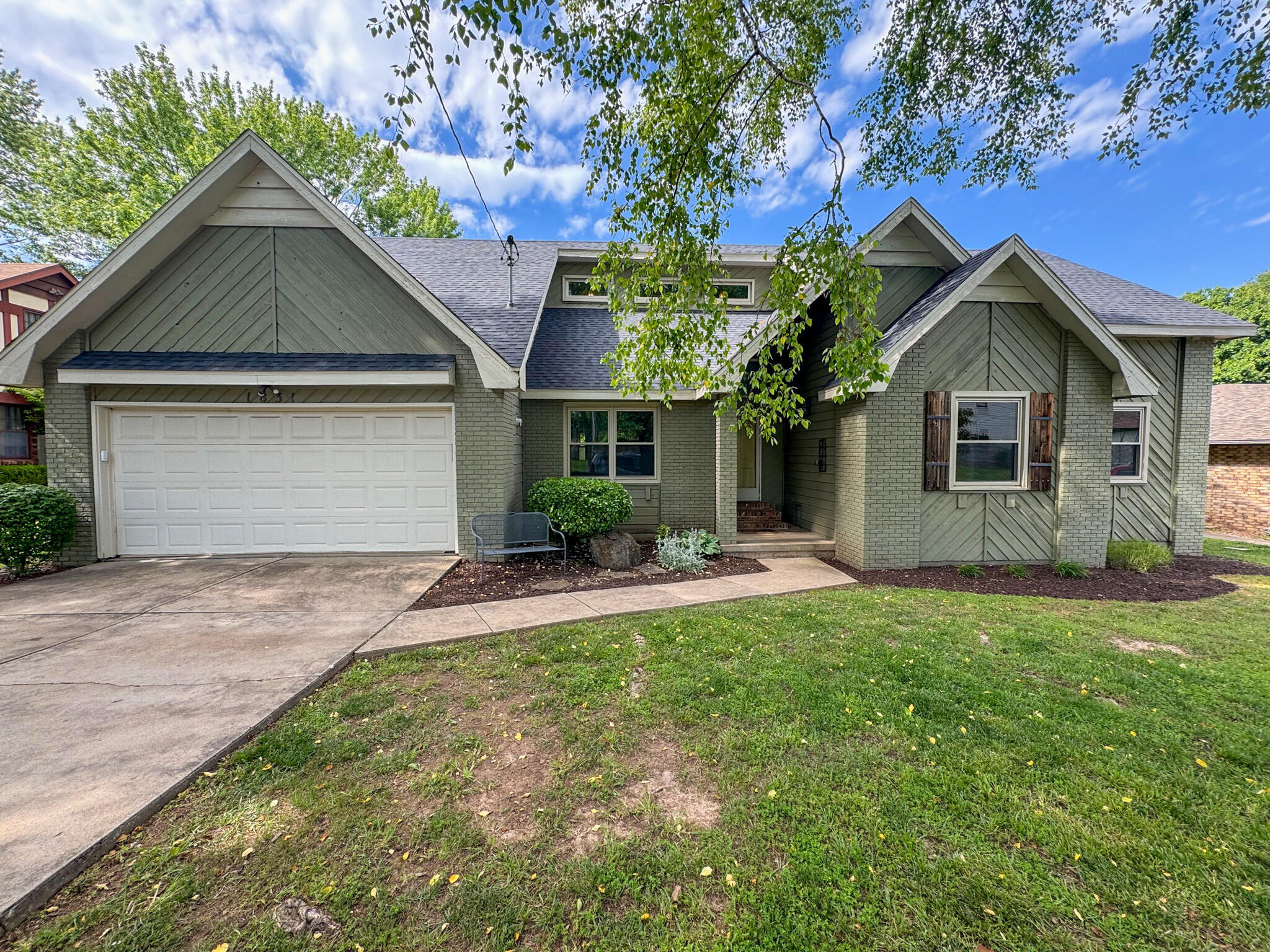 1831 East Woodbine Street Property Photo 4