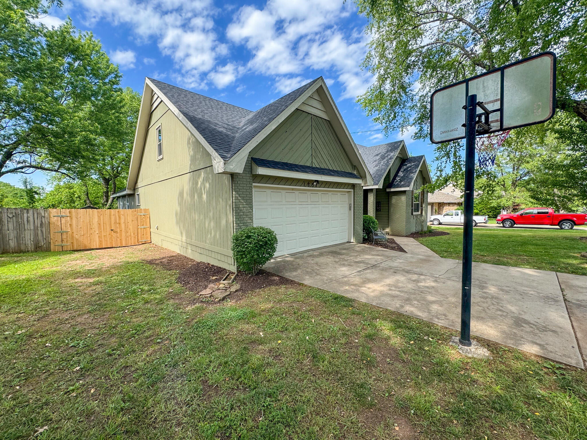1831 East Woodbine Street Property Photo 54