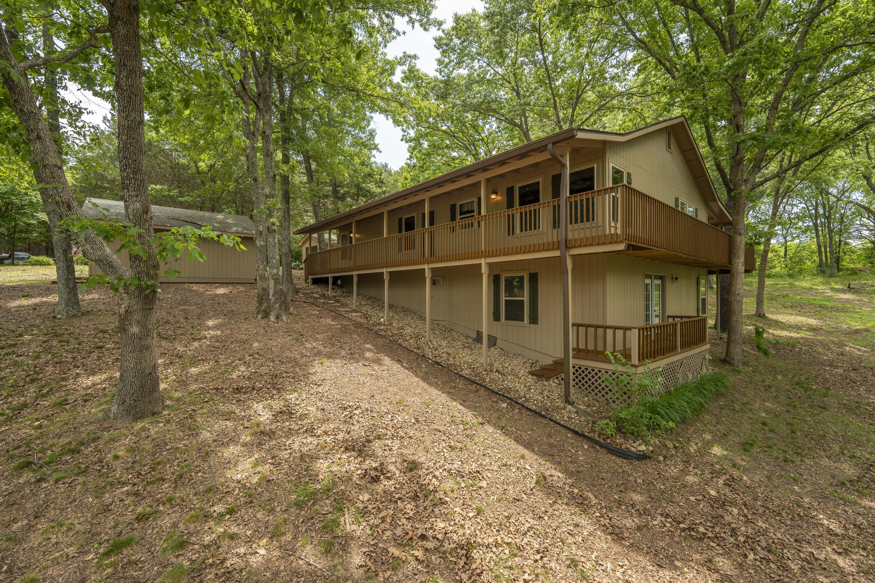 224 Loveland Drive Property Photo 1