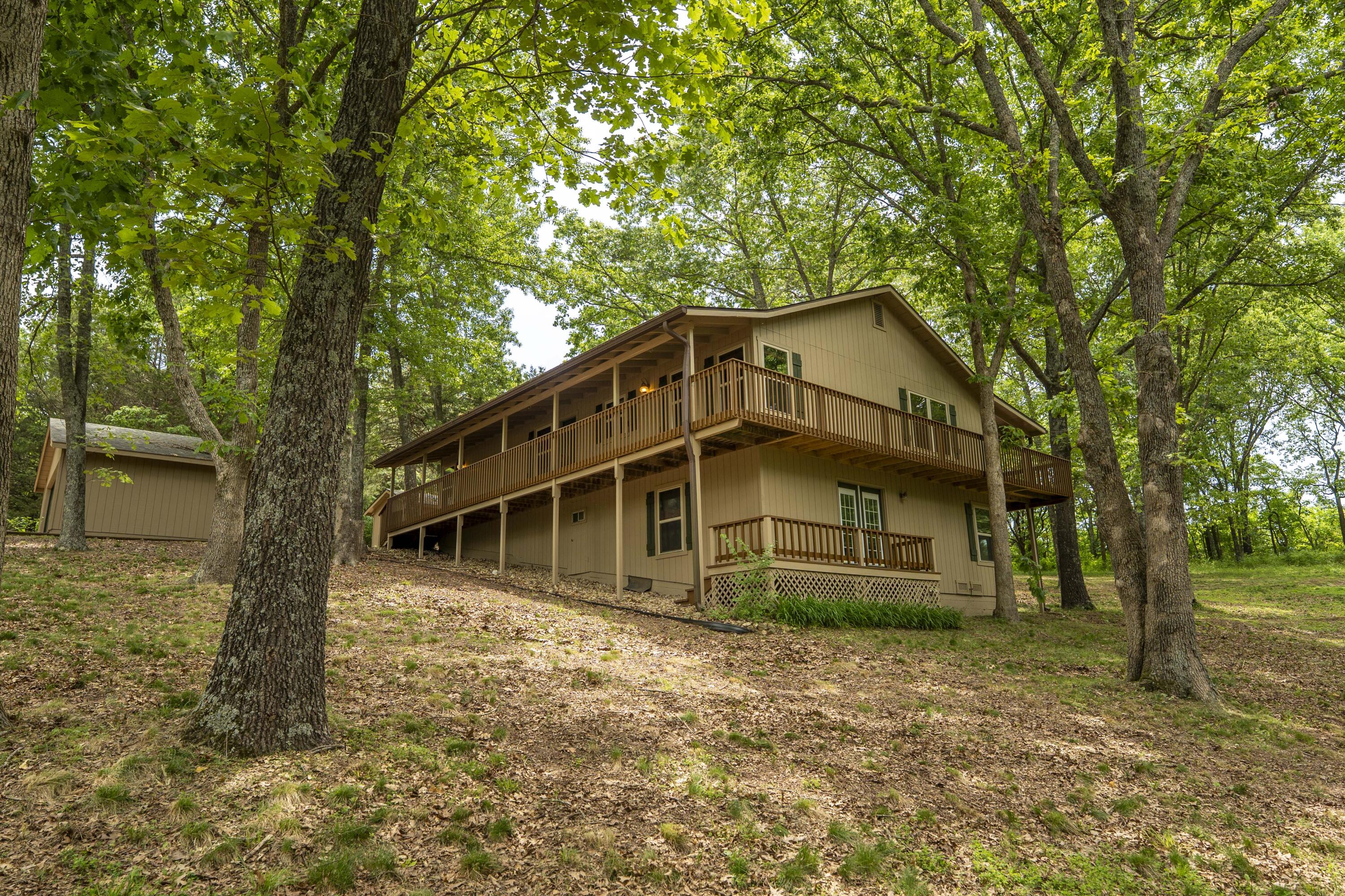 224 Loveland Drive Property Photo 2