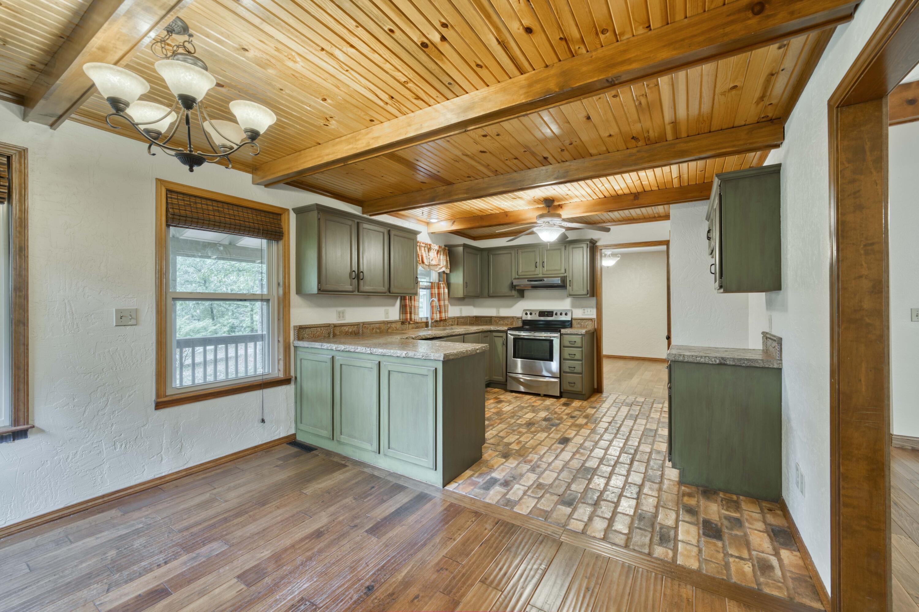 224 Loveland Drive Property Photo 13