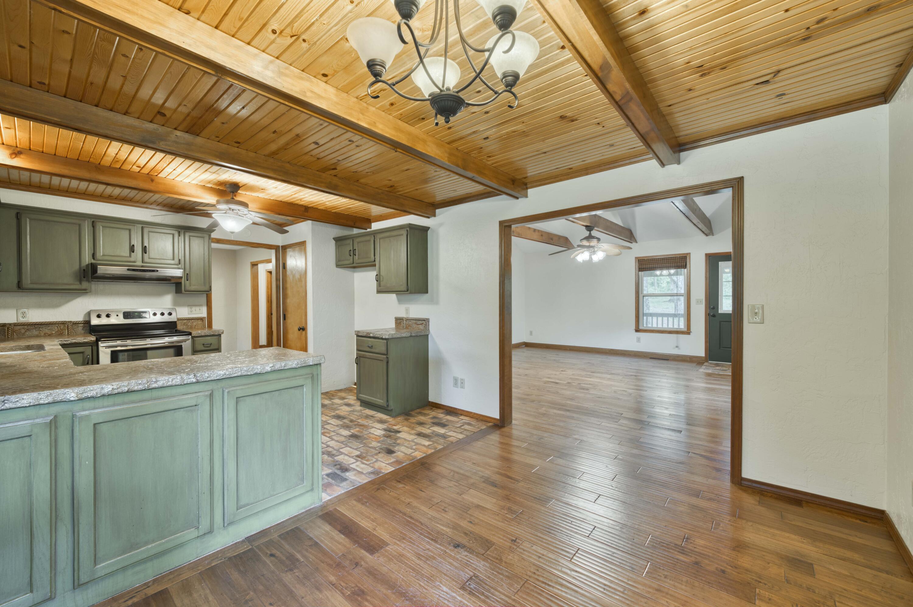 224 Loveland Drive Property Photo 14