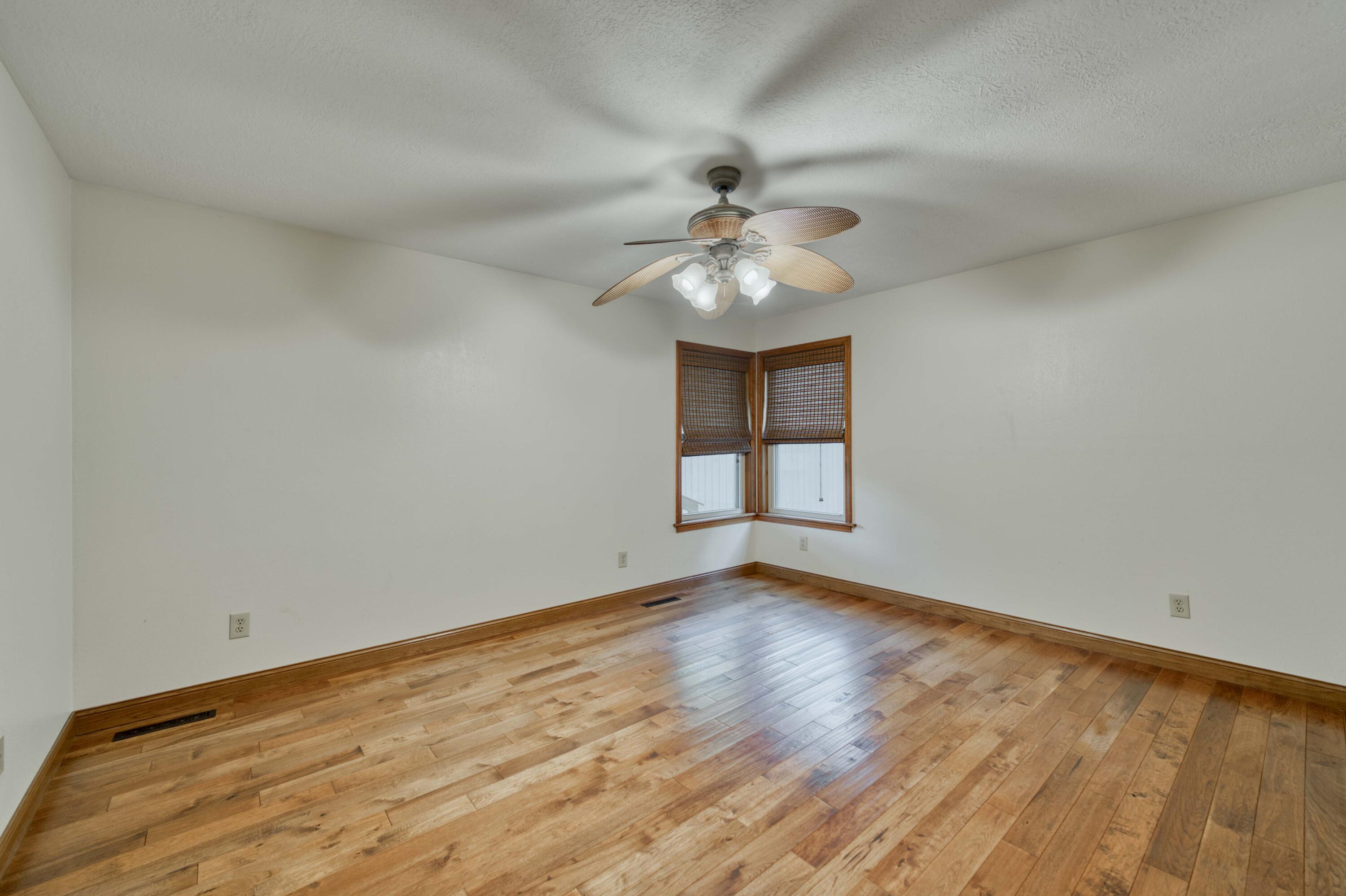 224 Loveland Drive Property Photo 21