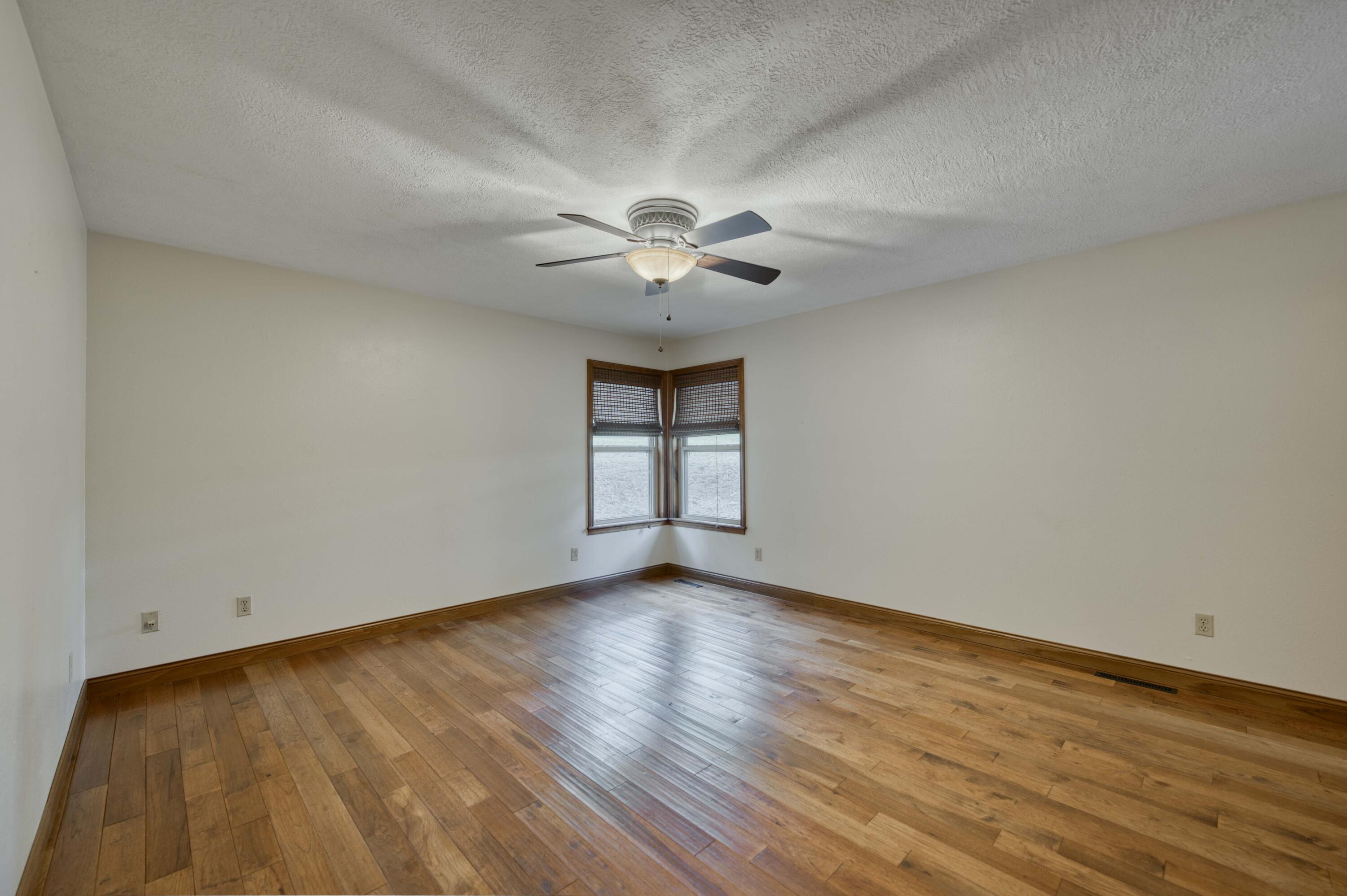 224 Loveland Drive Property Photo 23