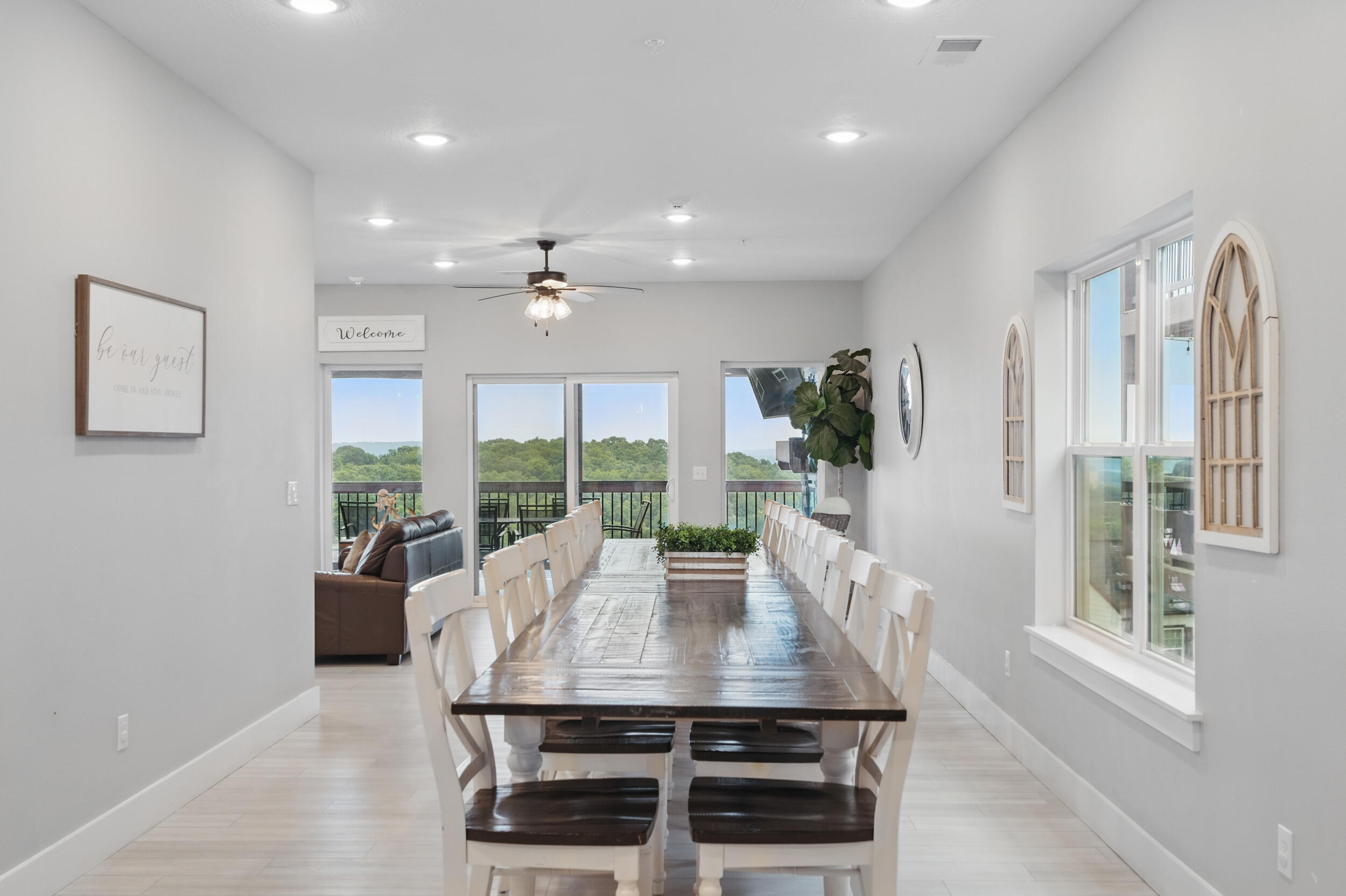 232 Chateau Mountain Hilltop Way Property Photo 11