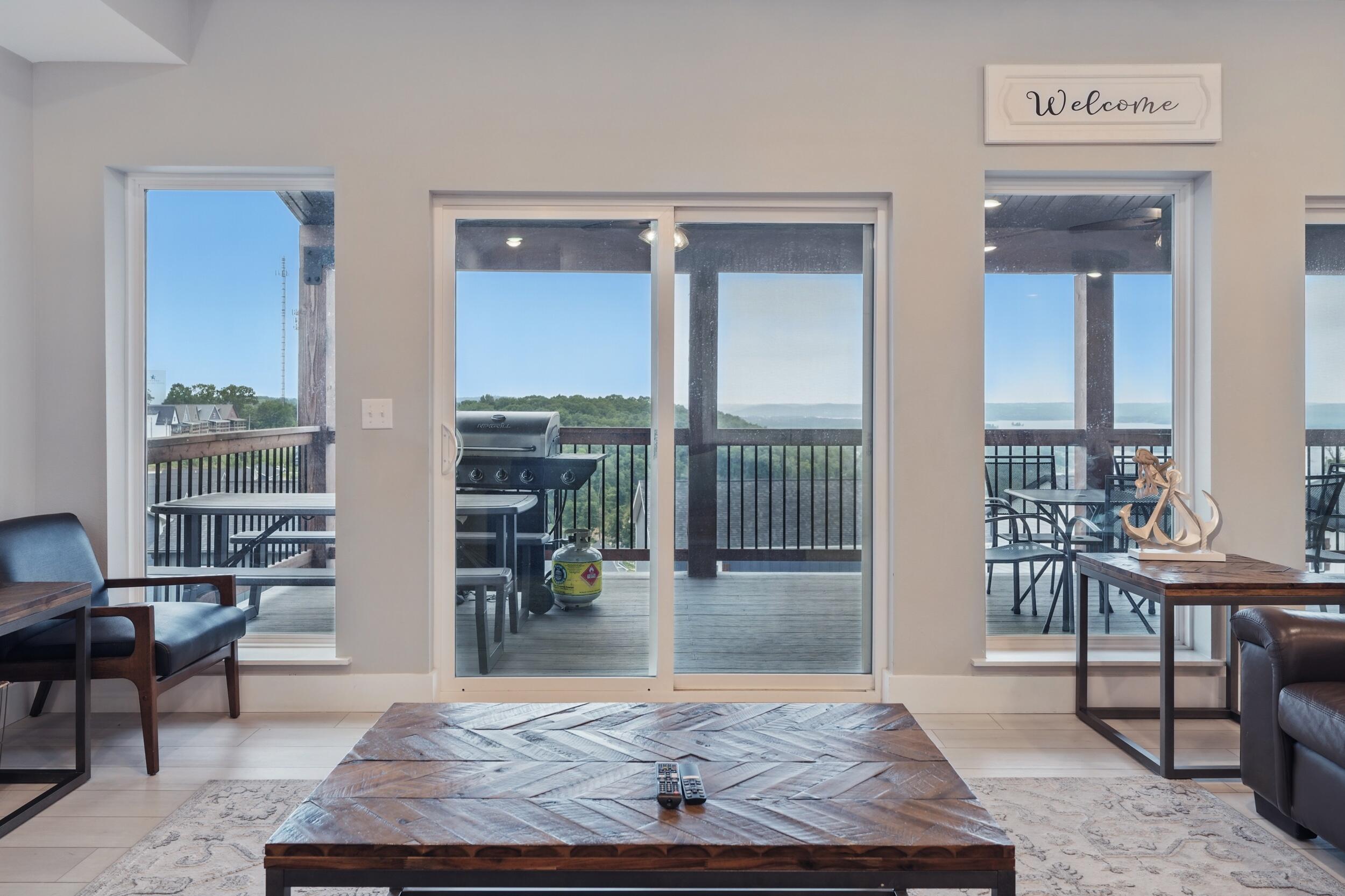 232 Chateau Mountain Hilltop Way Property Photo 15