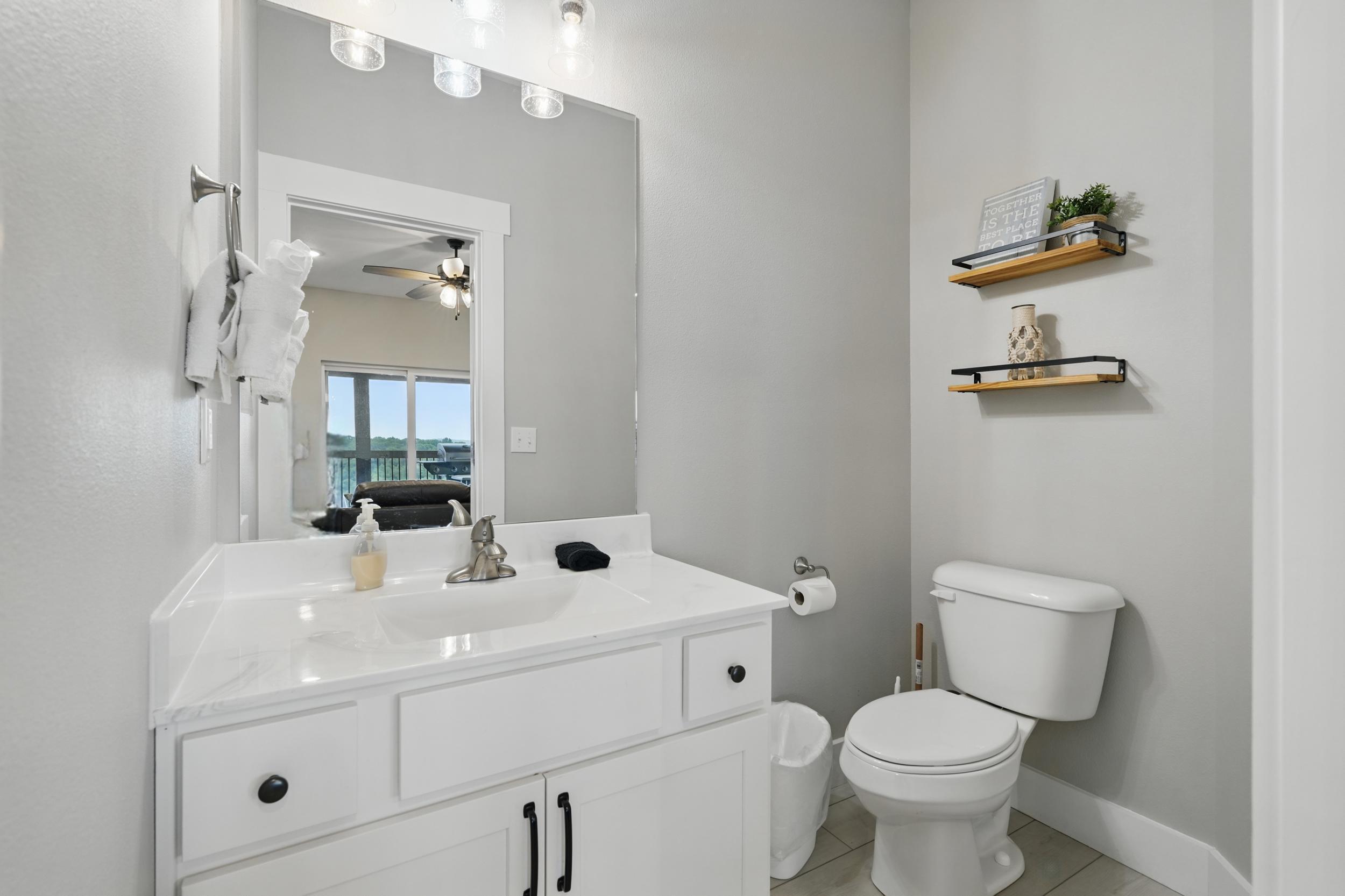 232 Chateau Mountain Hilltop Way Property Photo 24