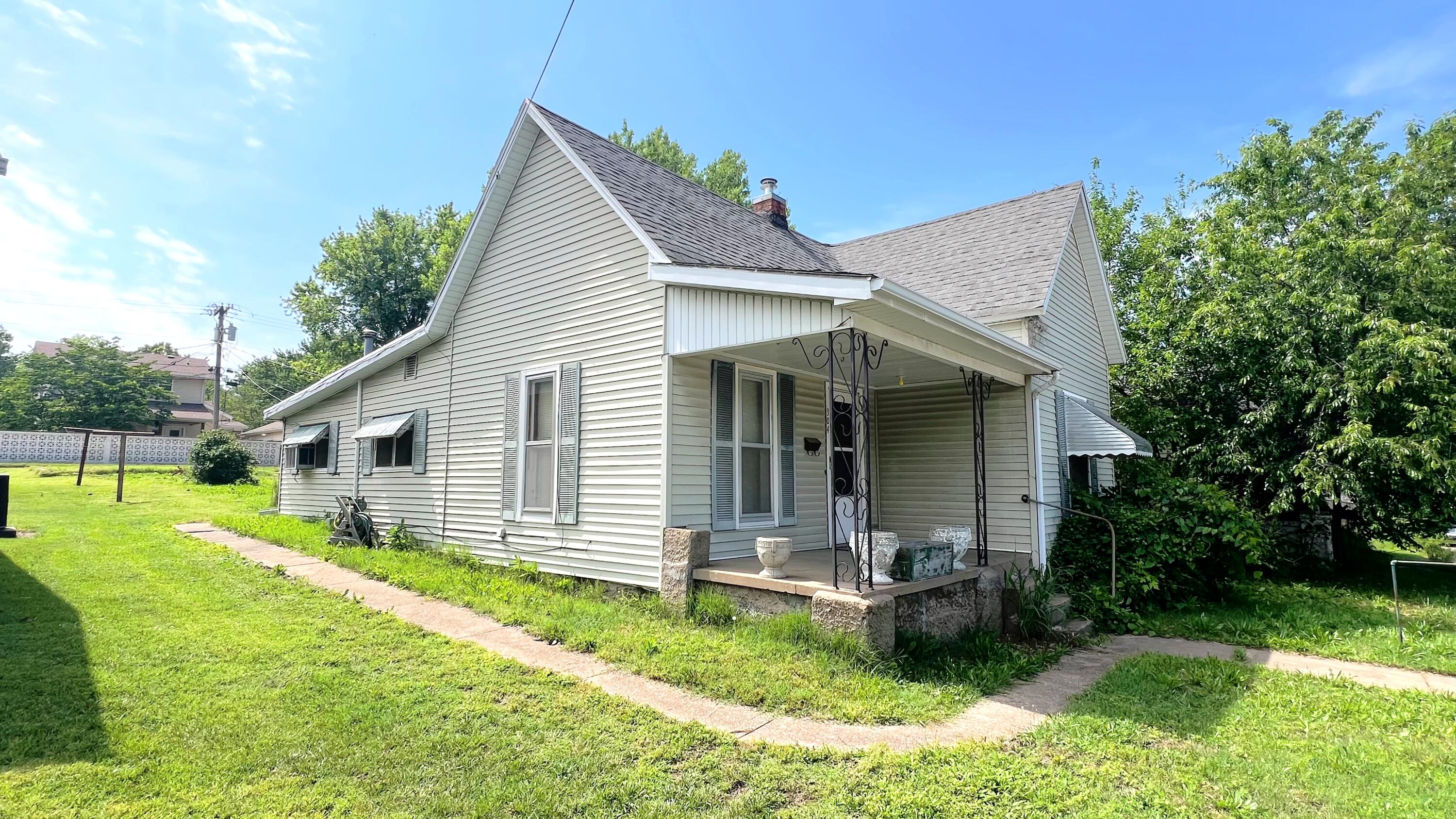 304 Frisco Street Property Photo 1