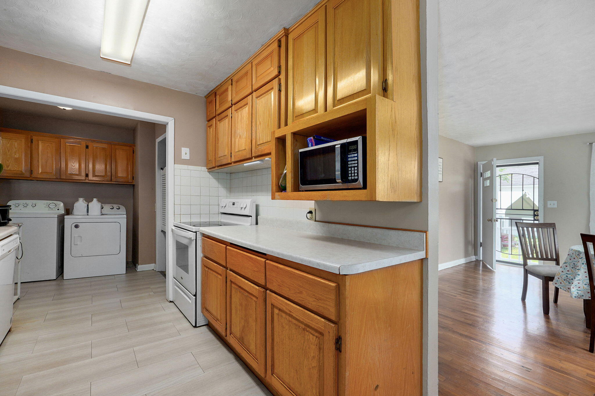 2021 West Olive Street Property Photo 17