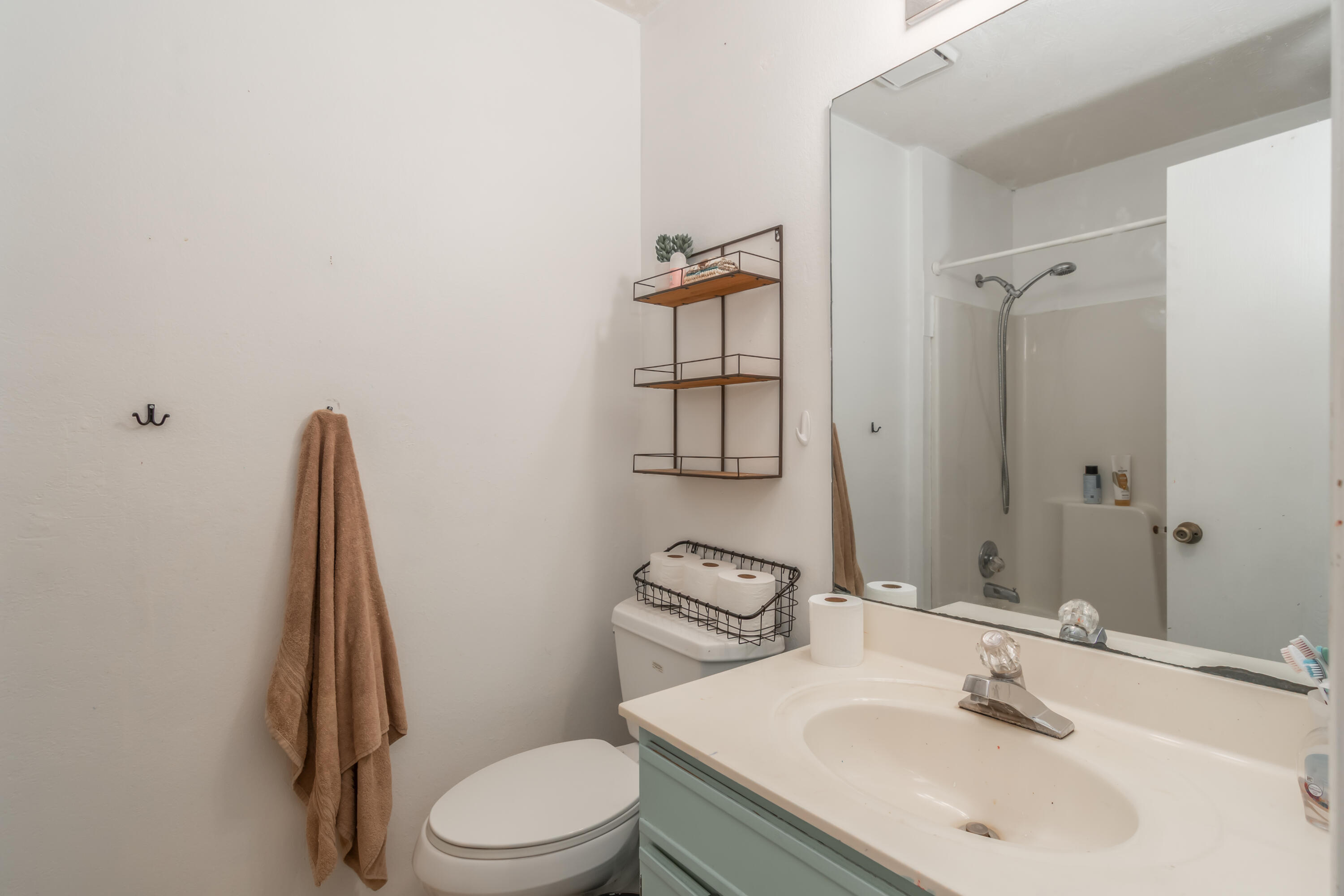 211 Spring Meadows Parkway Property Photo 7