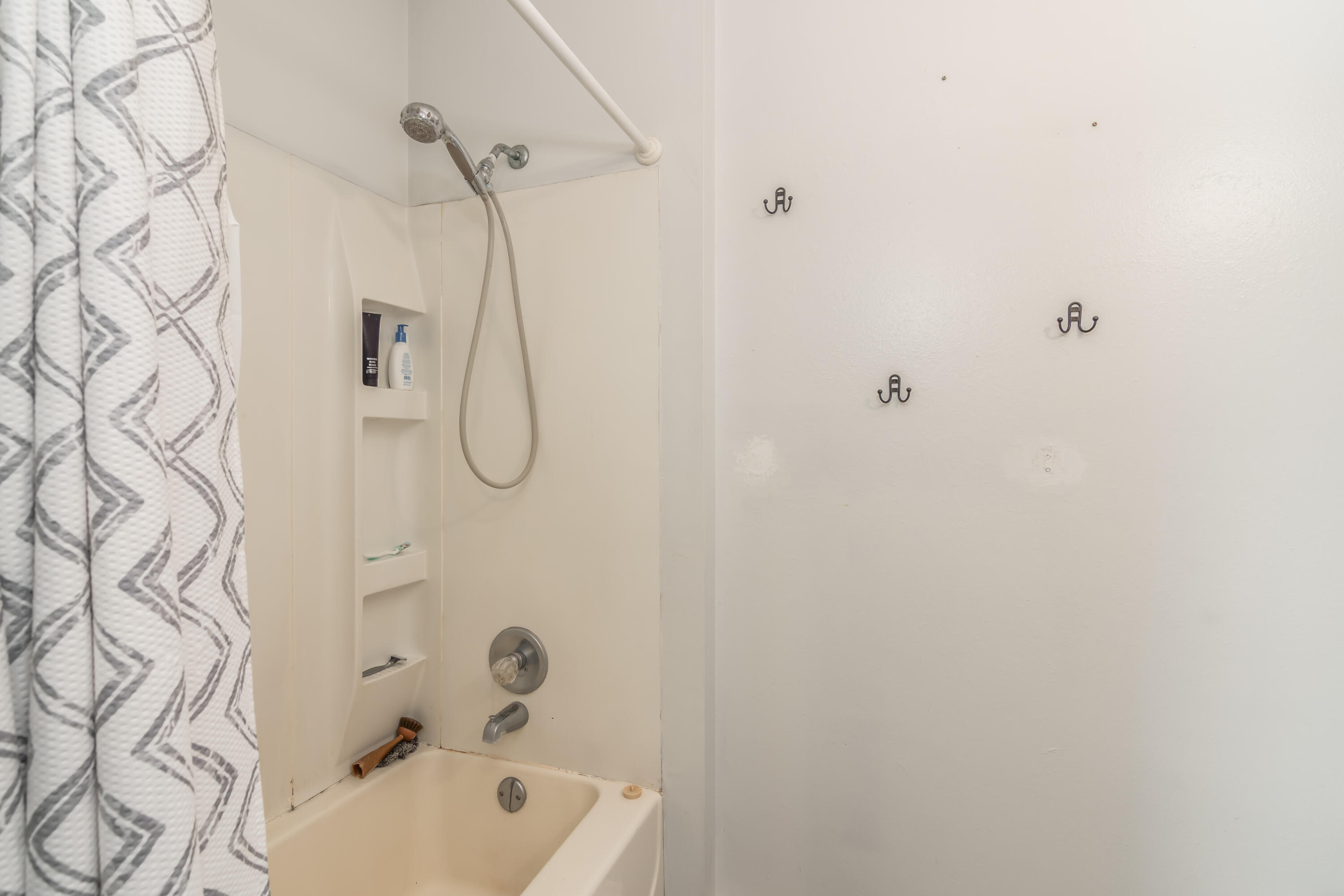 211 Spring Meadows Parkway Property Photo 13