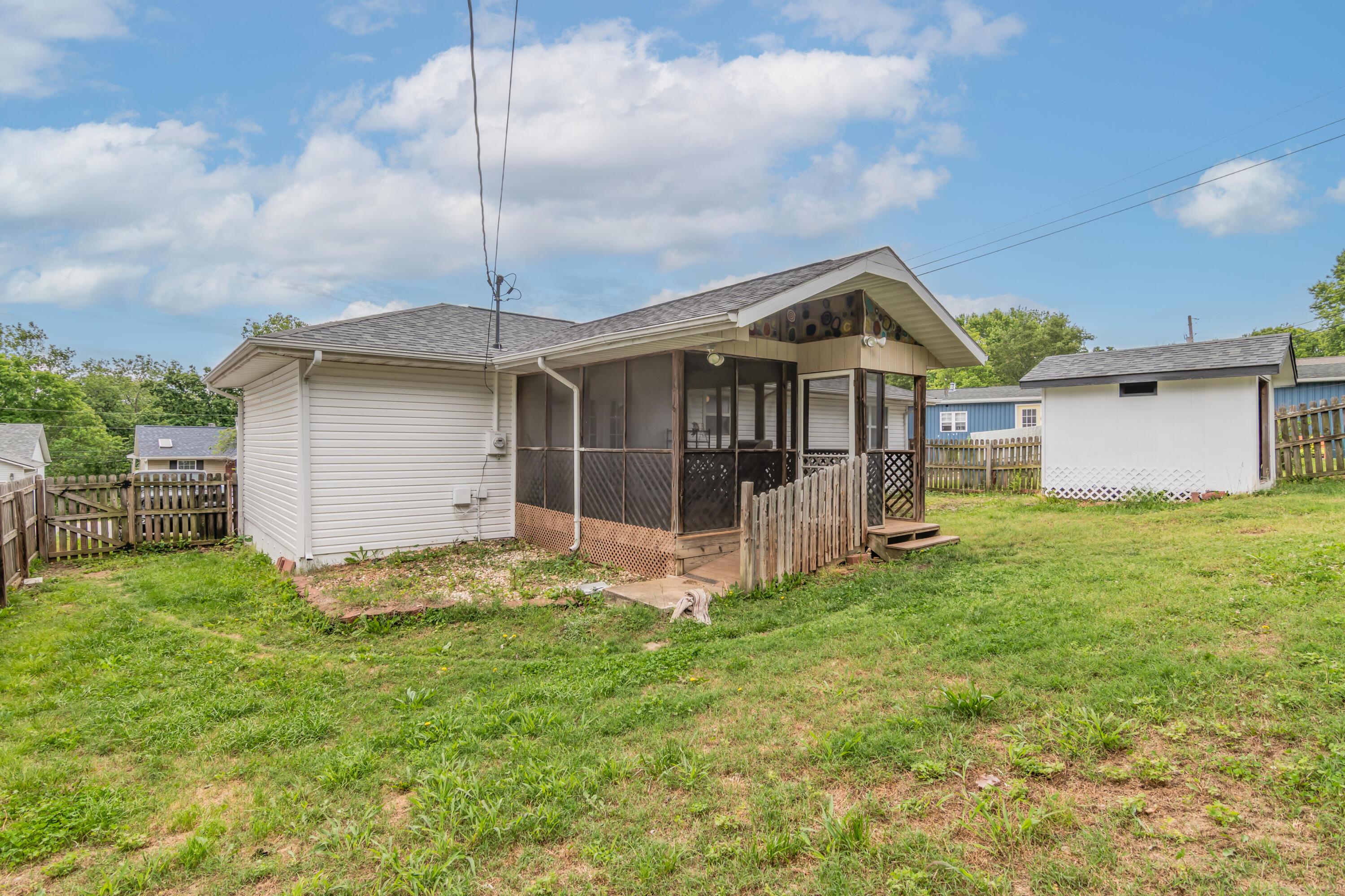 211 Spring Meadows Parkway Property Photo 23