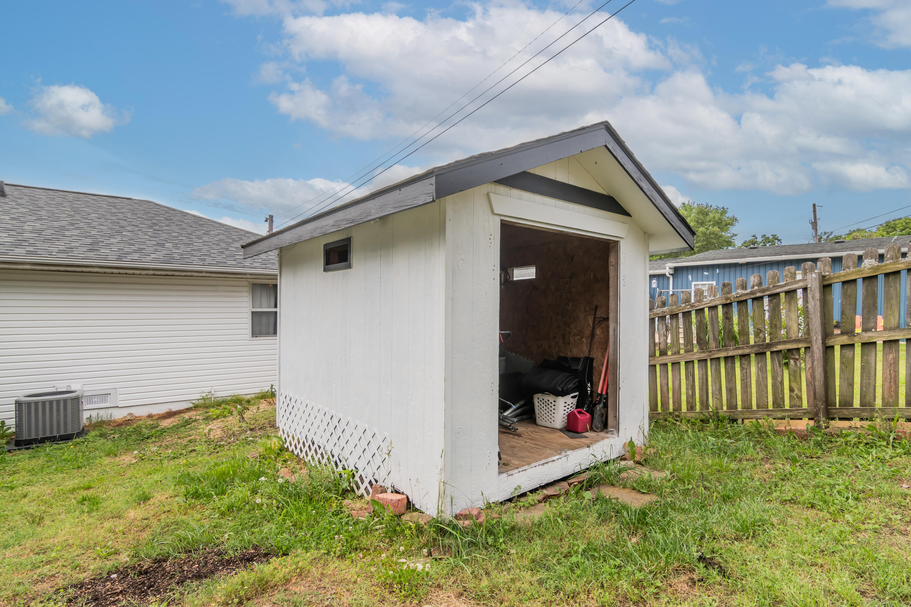 211 Spring Meadows Parkway Property Photo 26