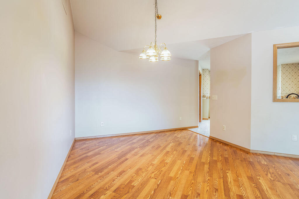 917 Wesley Avenue Property Photo 12