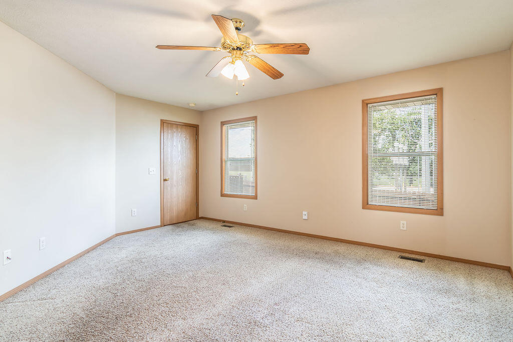 917 Wesley Avenue Property Photo 16