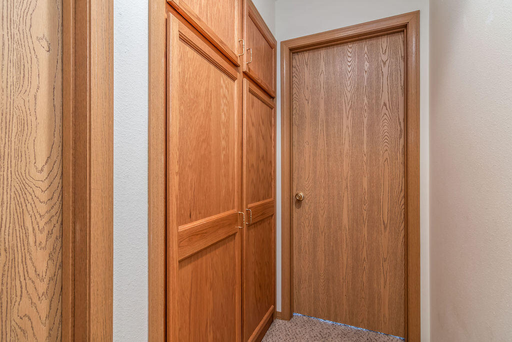 917 Wesley Avenue Property Photo 24