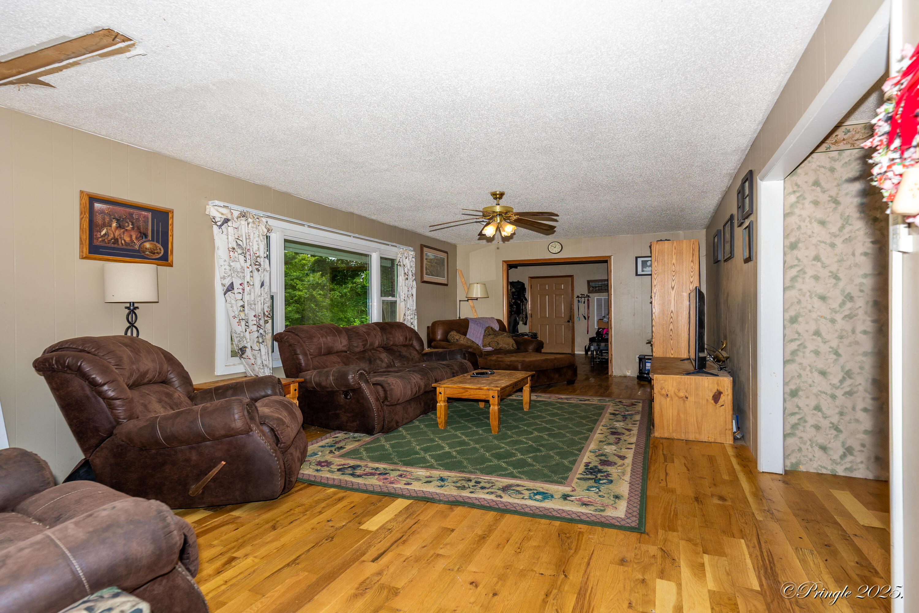 1315 County Road 1290 Property Photo 4