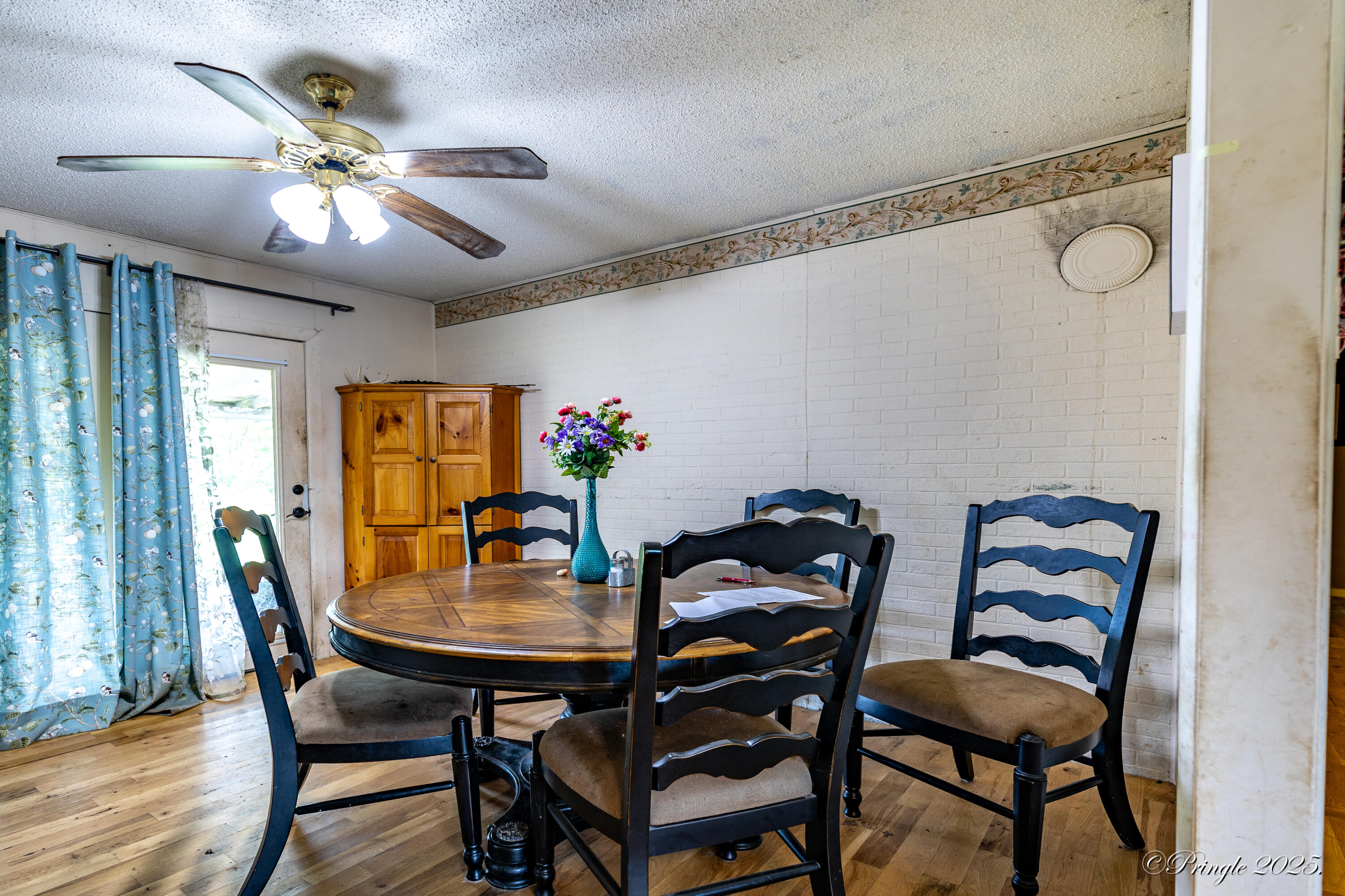 1315 County Road 1290 Property Photo 8