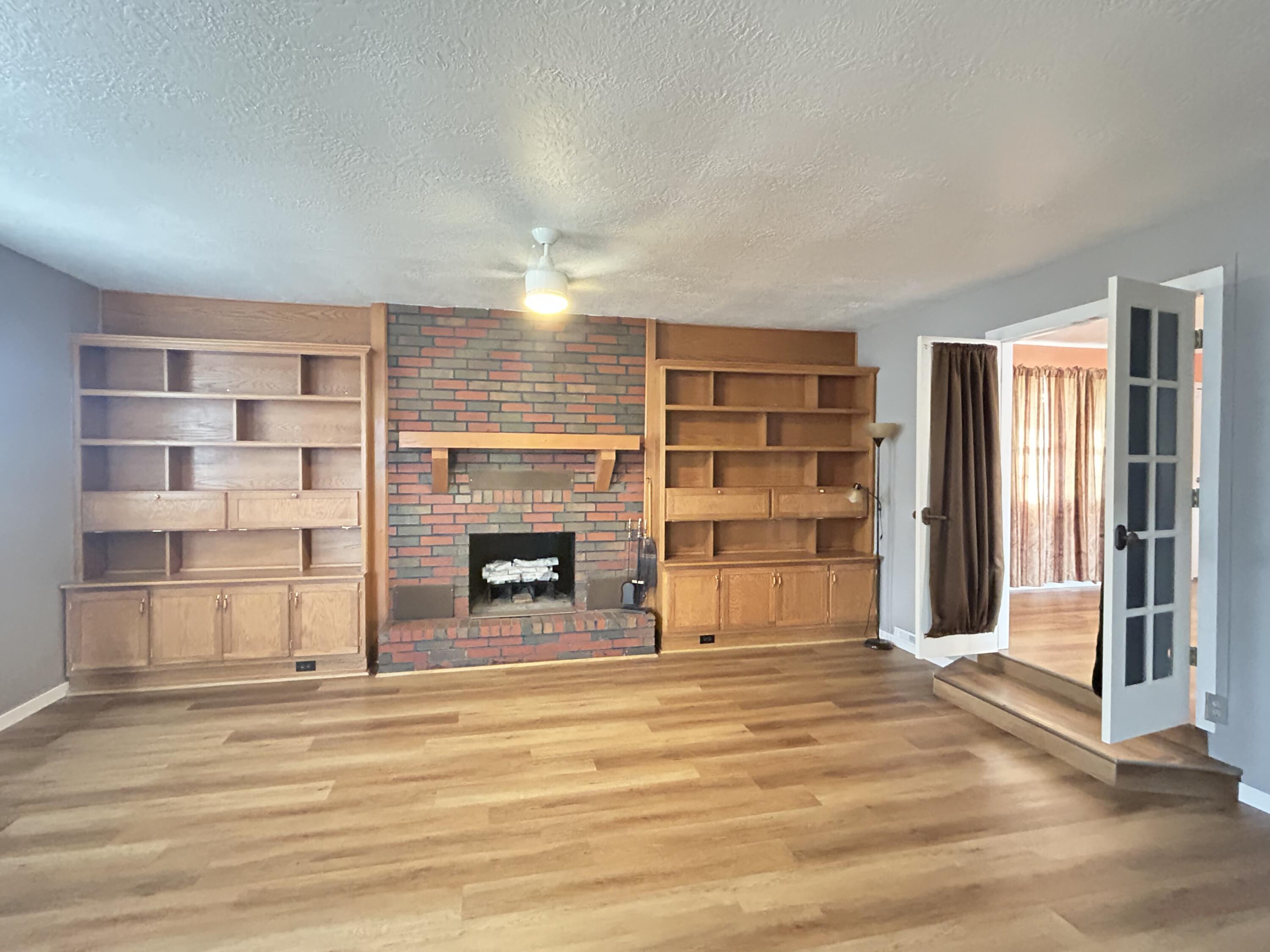 6058 Valleyview Drive Property Photo 11