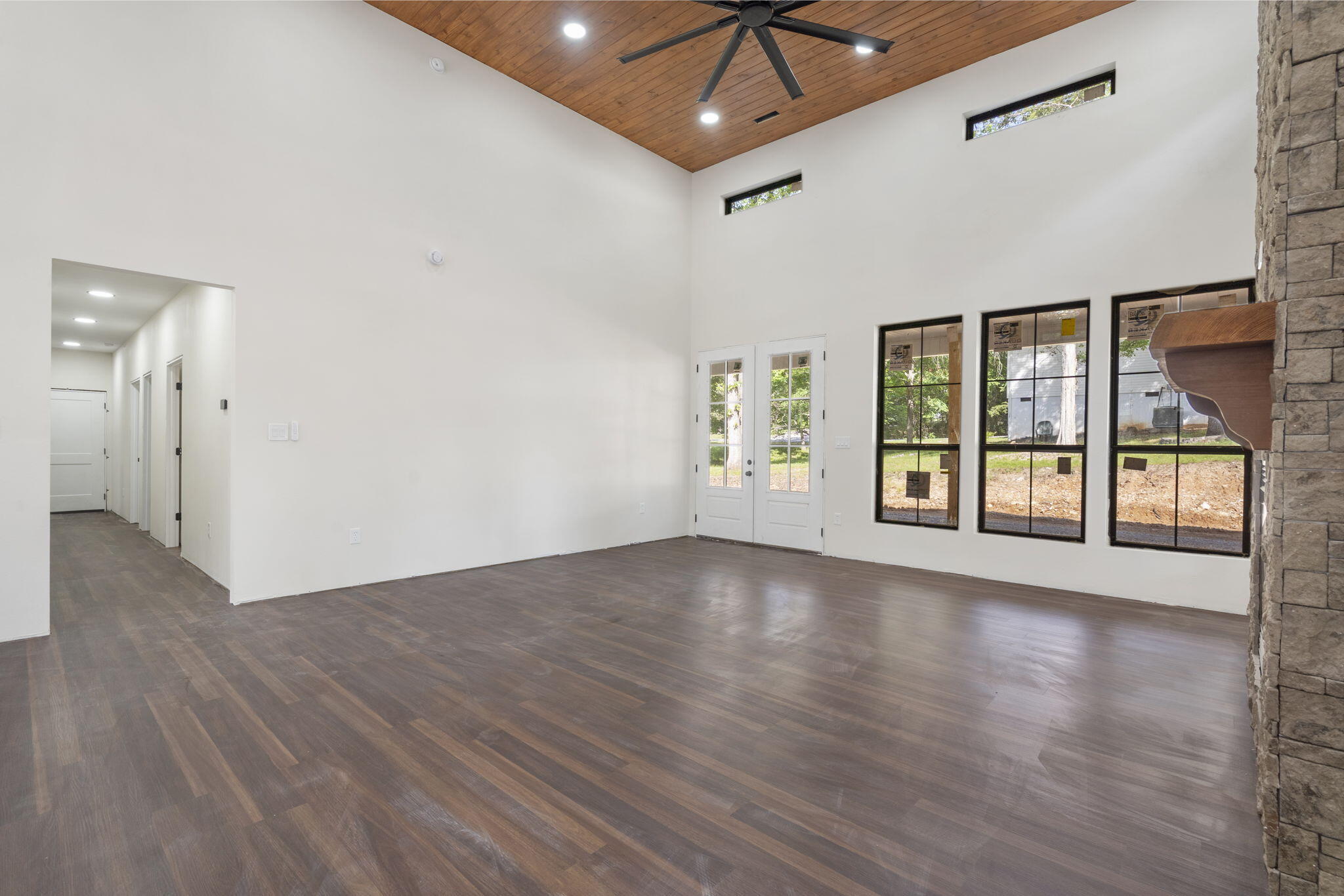 3 Willow Lane Property Photo 11