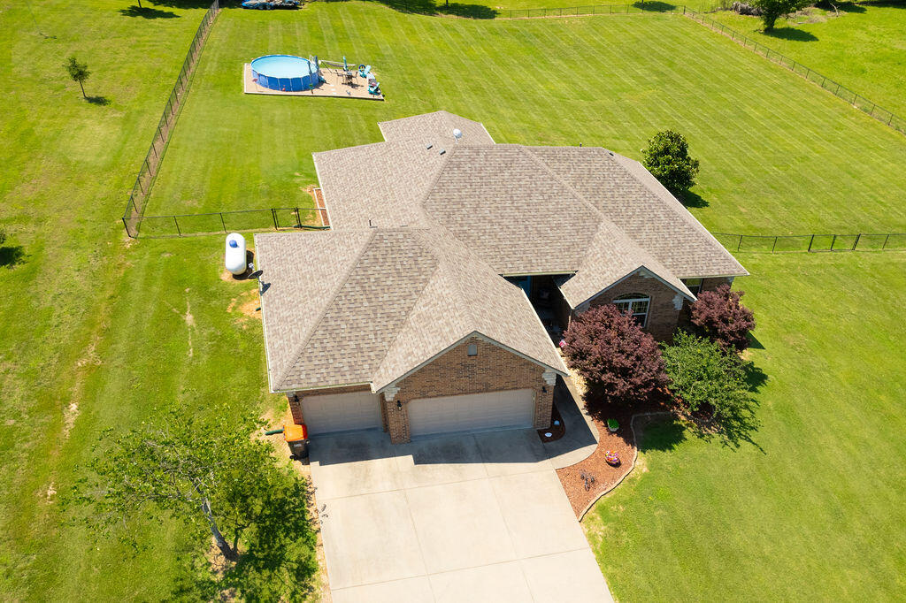 1054 West Itaska Road Property Photo 1