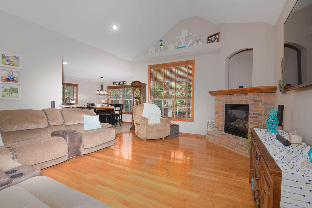 1054 West Itaska Road Property Photo 6