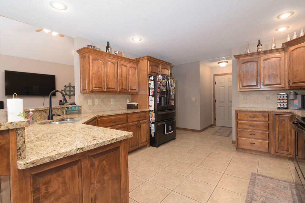 1054 West Itaska Road Property Photo 11