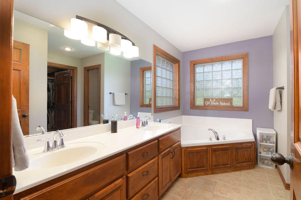 1054 West Itaska Road Property Photo 16