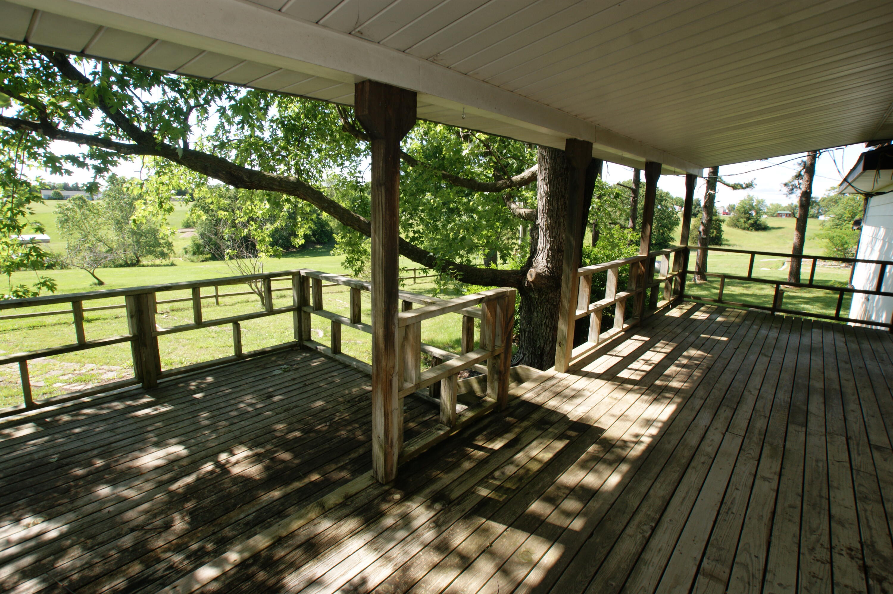 81 Stones Lane Property Photo 4