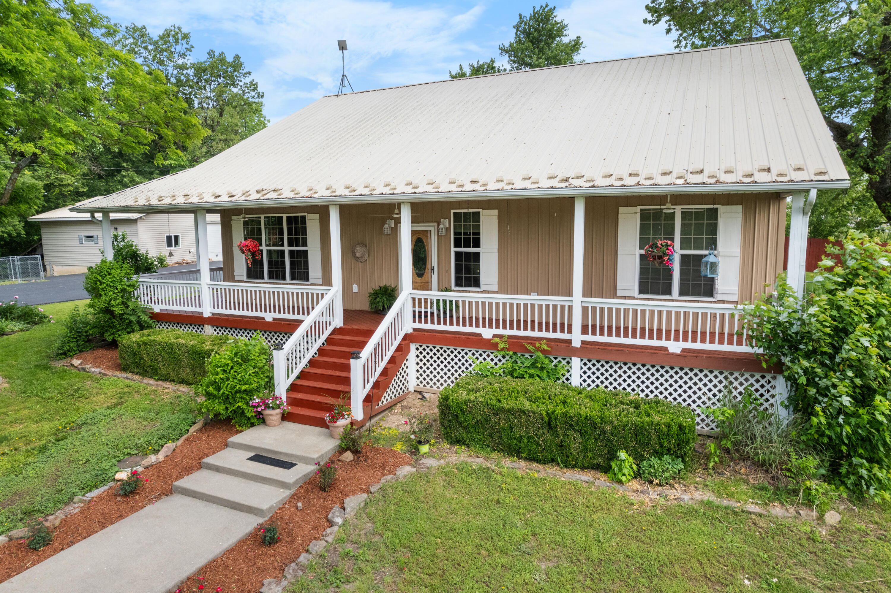 36205 State Highway 413 Property Photo 8