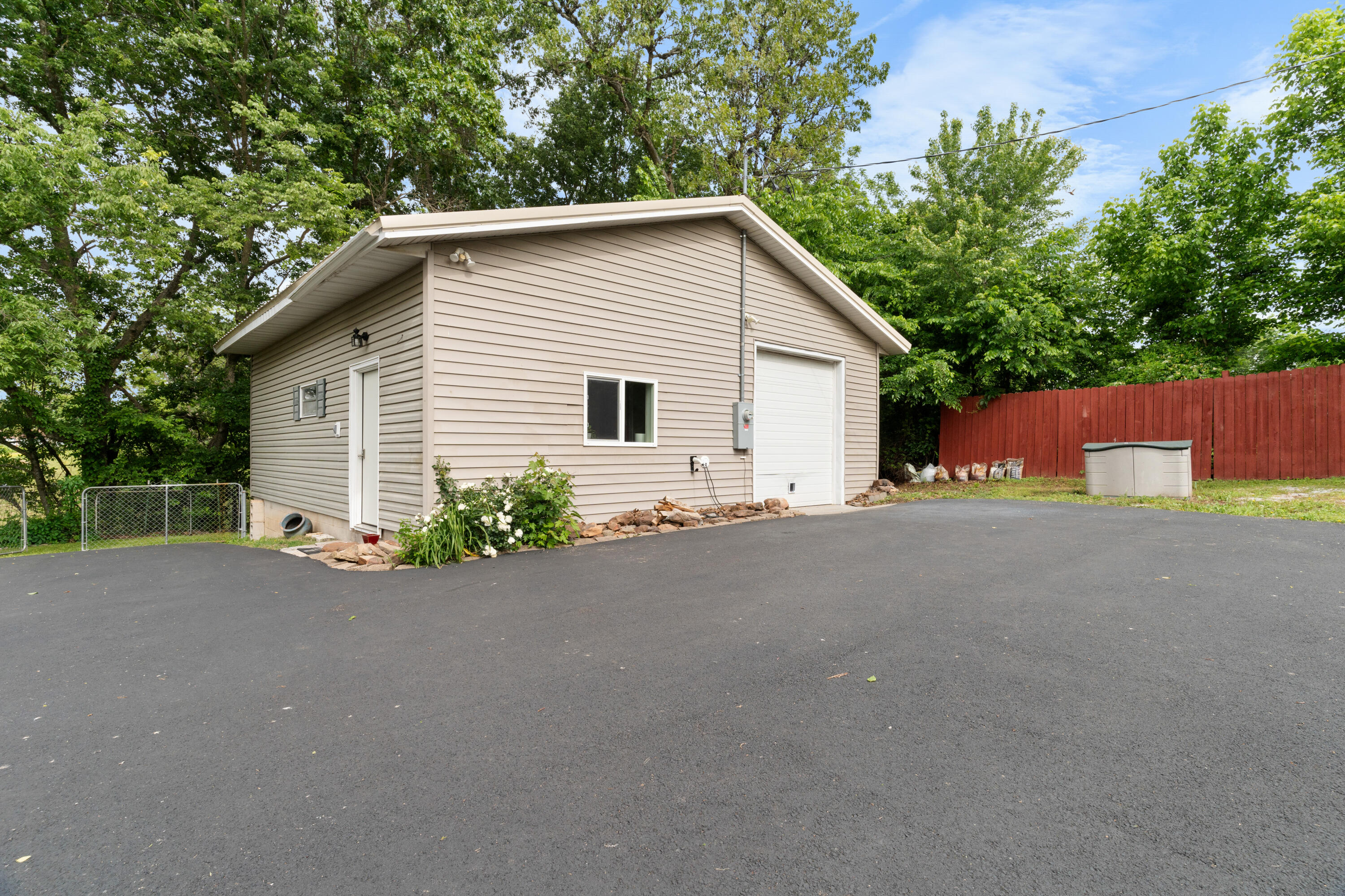 36205 State Highway 413 Property Photo 35