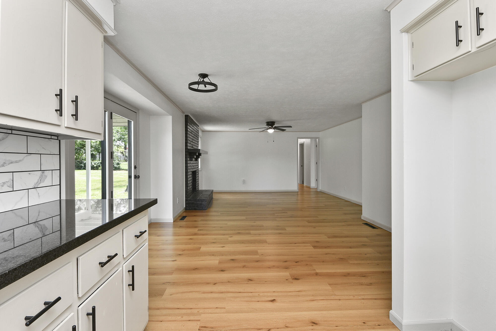2658 South Hillsboro Property Photo 19